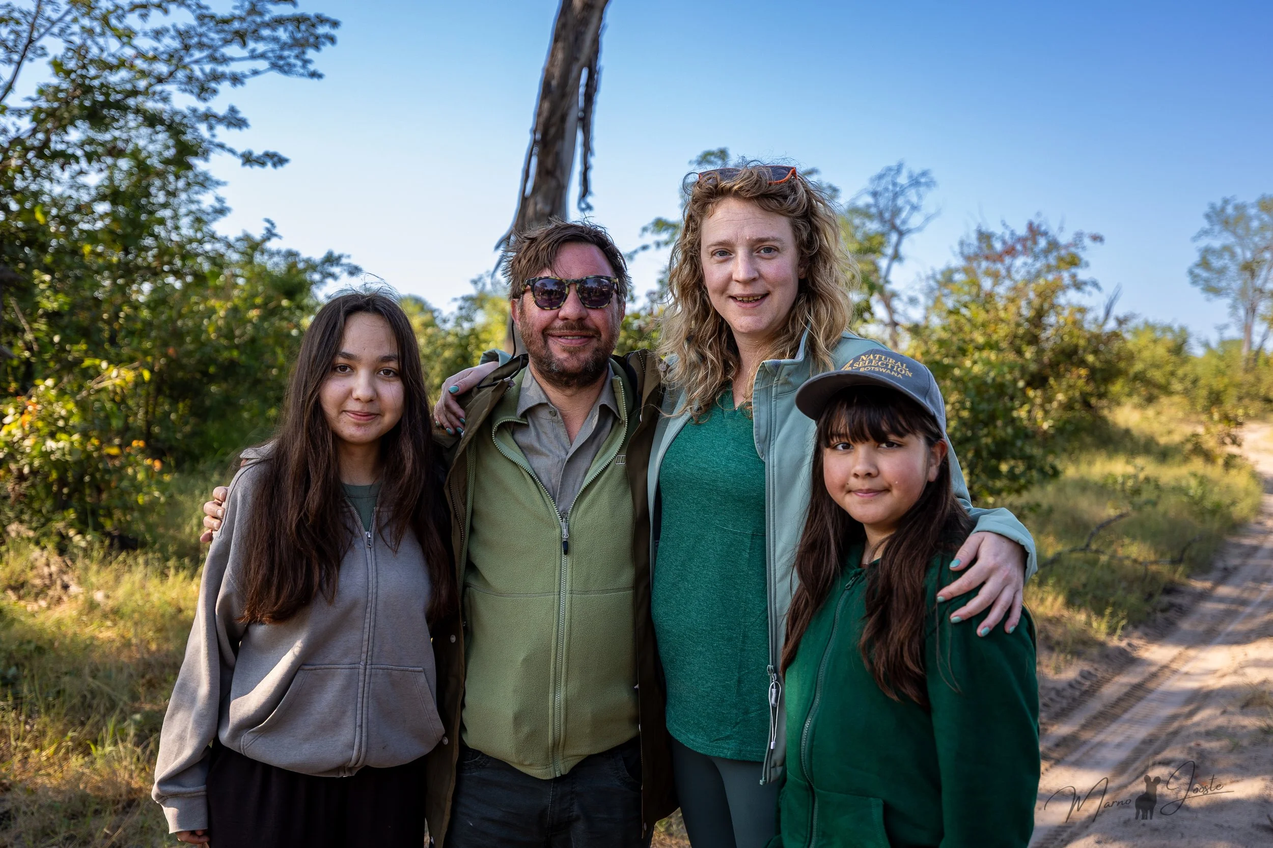 Family of guests enjoying a Wildlens Adventures safari