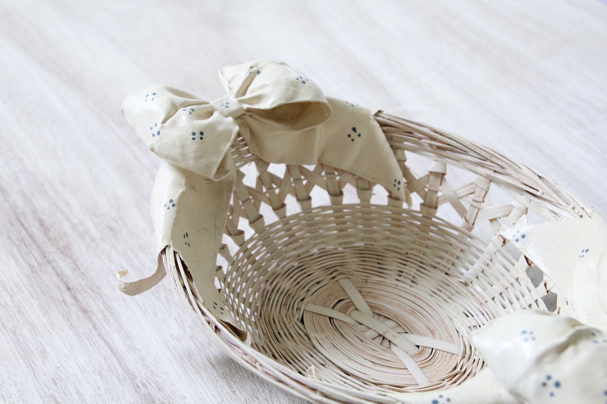 Hand Painted Bow Basket