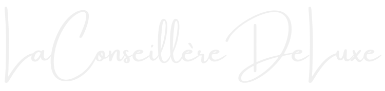 White handwritten text on a black background reading 'LaConseilèreDeLuxe'.