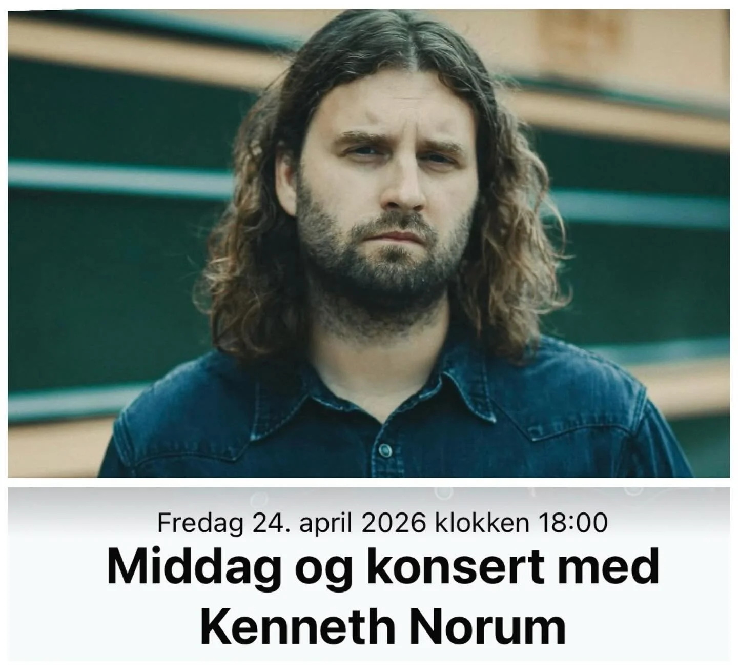 Heilstekt ytrefilet av storfe, servert med peparsaus, maiskrem, sm&oslash;rdampa brokkoli og saltbakte mandelpoteter. Vaniljeis med crumble og tytingcoulis til dessert. Alt er naturlegvis heimelaga. H&oslash;yres det godt ut? 😋 Dette st&aring;r p&ar