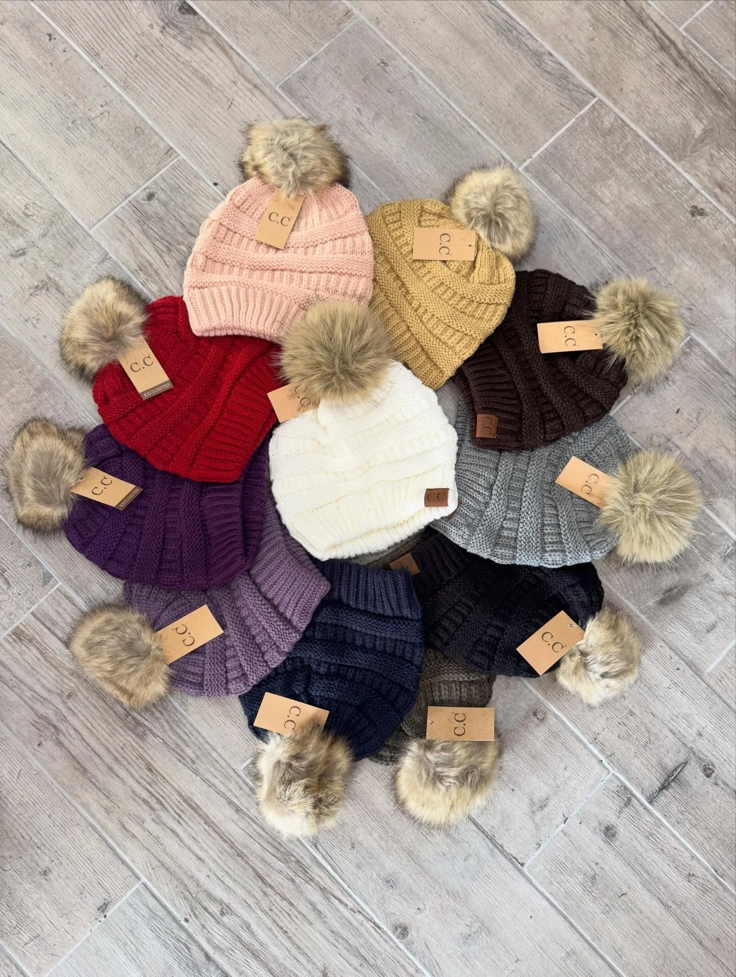 One beanie is never enough 🤍
Pom-pom beanies in every color to match your winter outfits ❄️✨ Swipe to see Kellsey rocking our red pom-pom beanie the cutest cold weather staple!

#LouLouStyle #BeanieSeason #WinterMustHave #BoutiqueAccessories #CozyAn