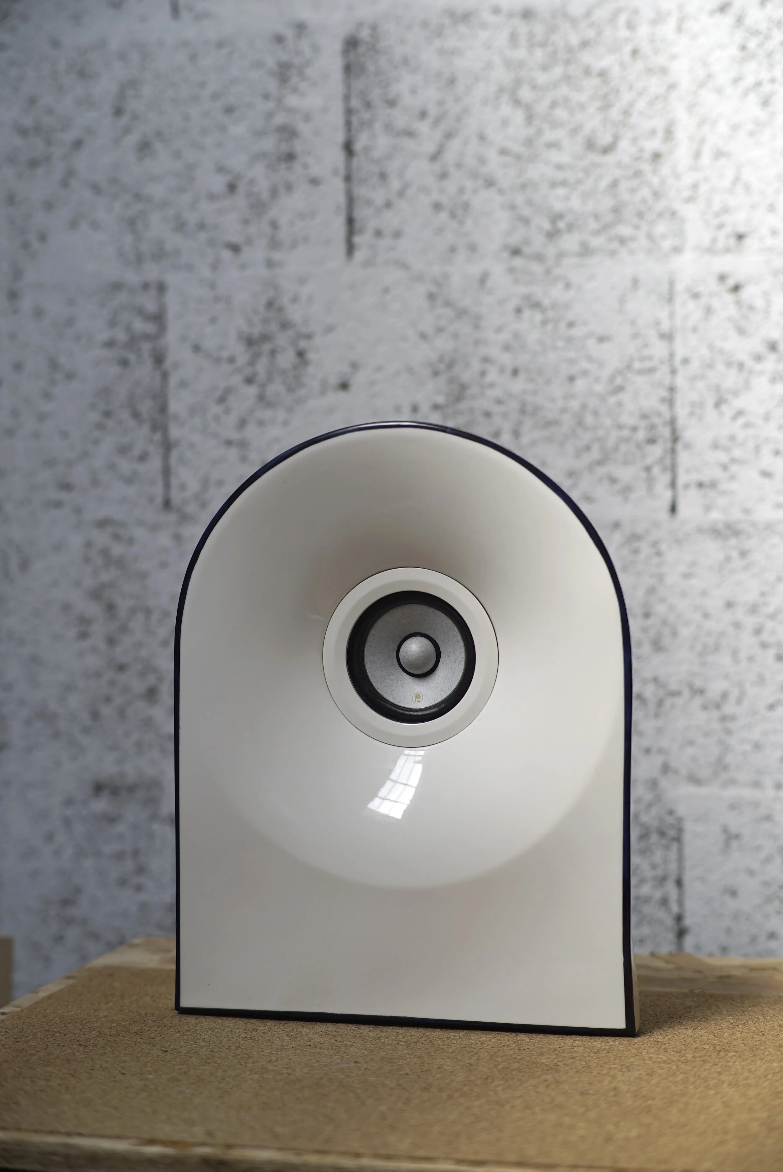 Our first ceramic speaker with our crystal 4 lii audio driver