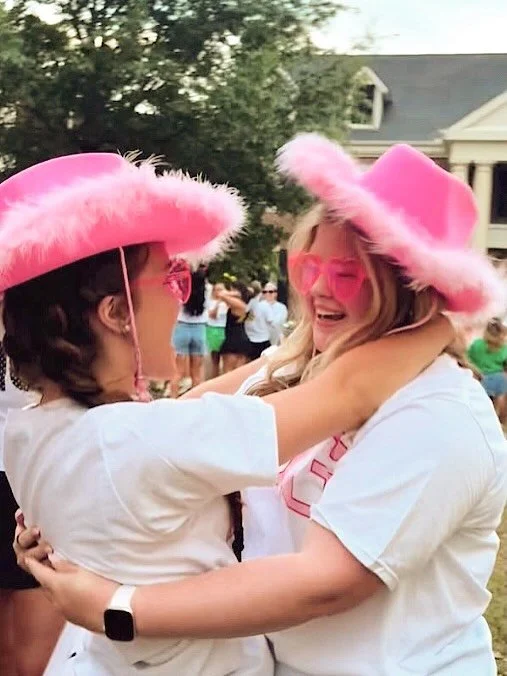 BIG LITTLE REVEAL!!
Our gam fams are growing!🌷
#TENNESSEEAGD #SISTERHOOD #AACYWL