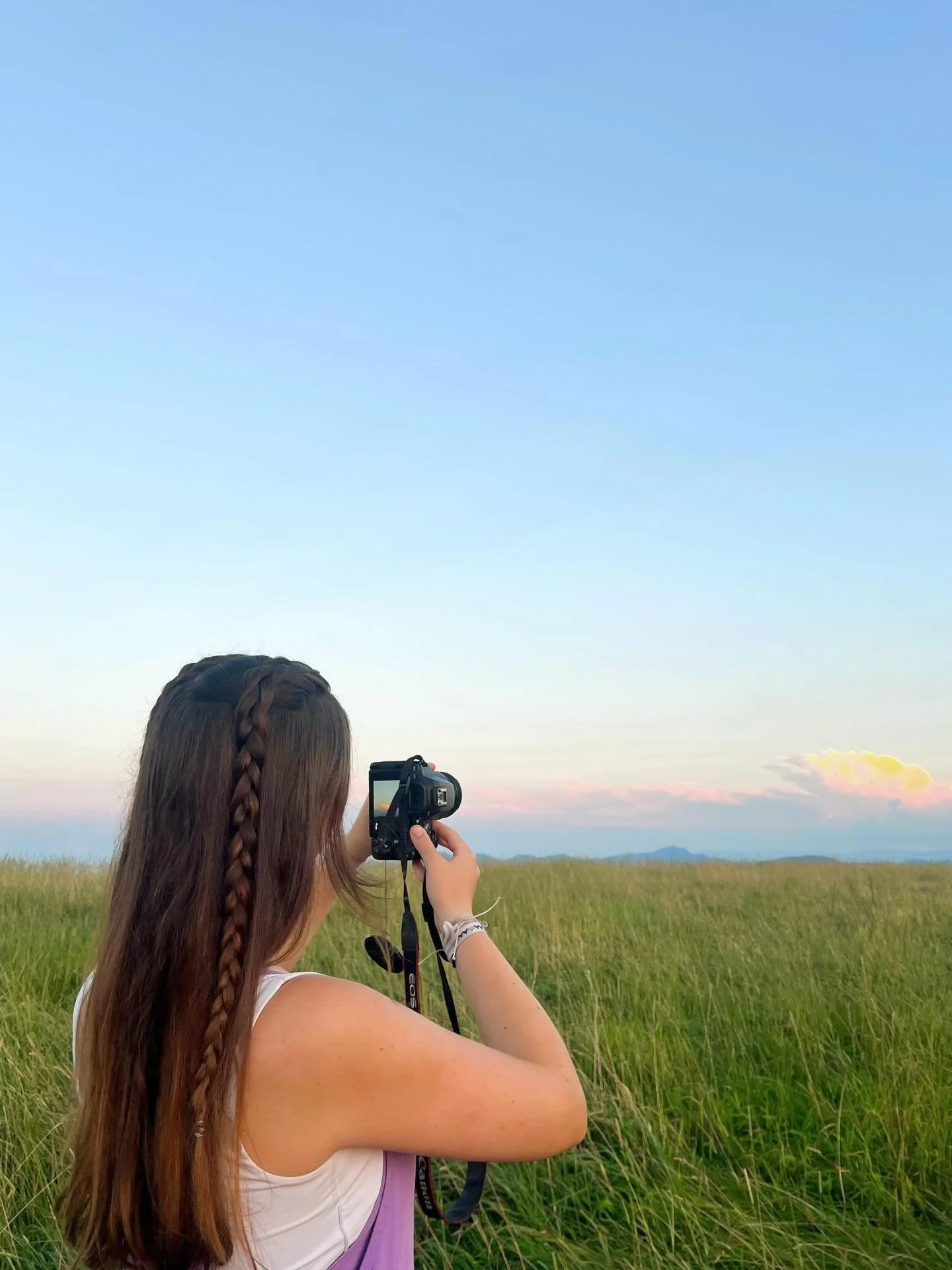 picture yourself in greek life? fill out the cob interest form, linked in our bio!🤸🏼&zwj;♀️💌

#aacywl #utkalphagam #tennesseepanhellenic