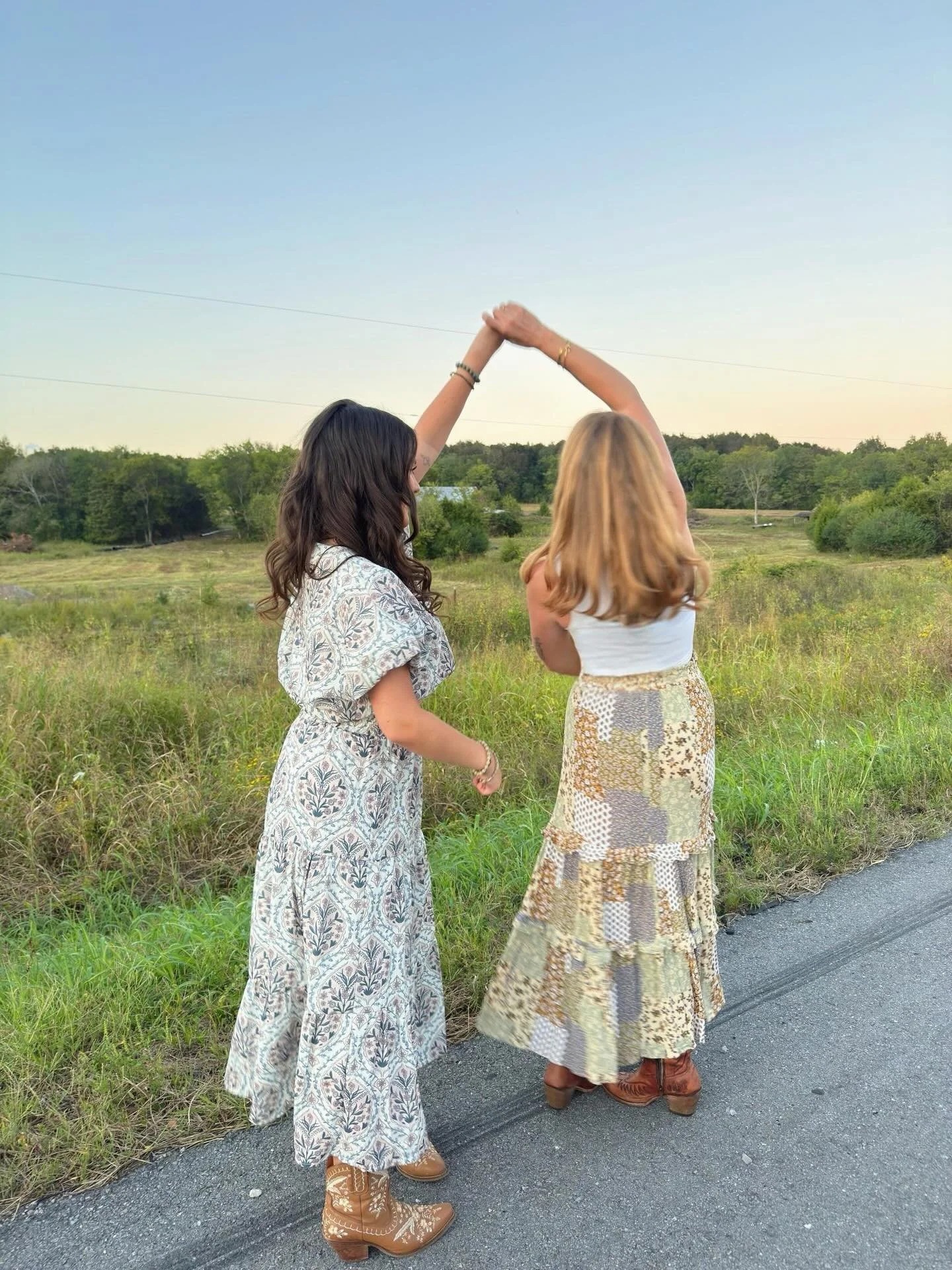 happy #panlovefriday🤸🏼&zwj;♀️🤍

#aacywl #utkalphagam #tennesseepanhellenic