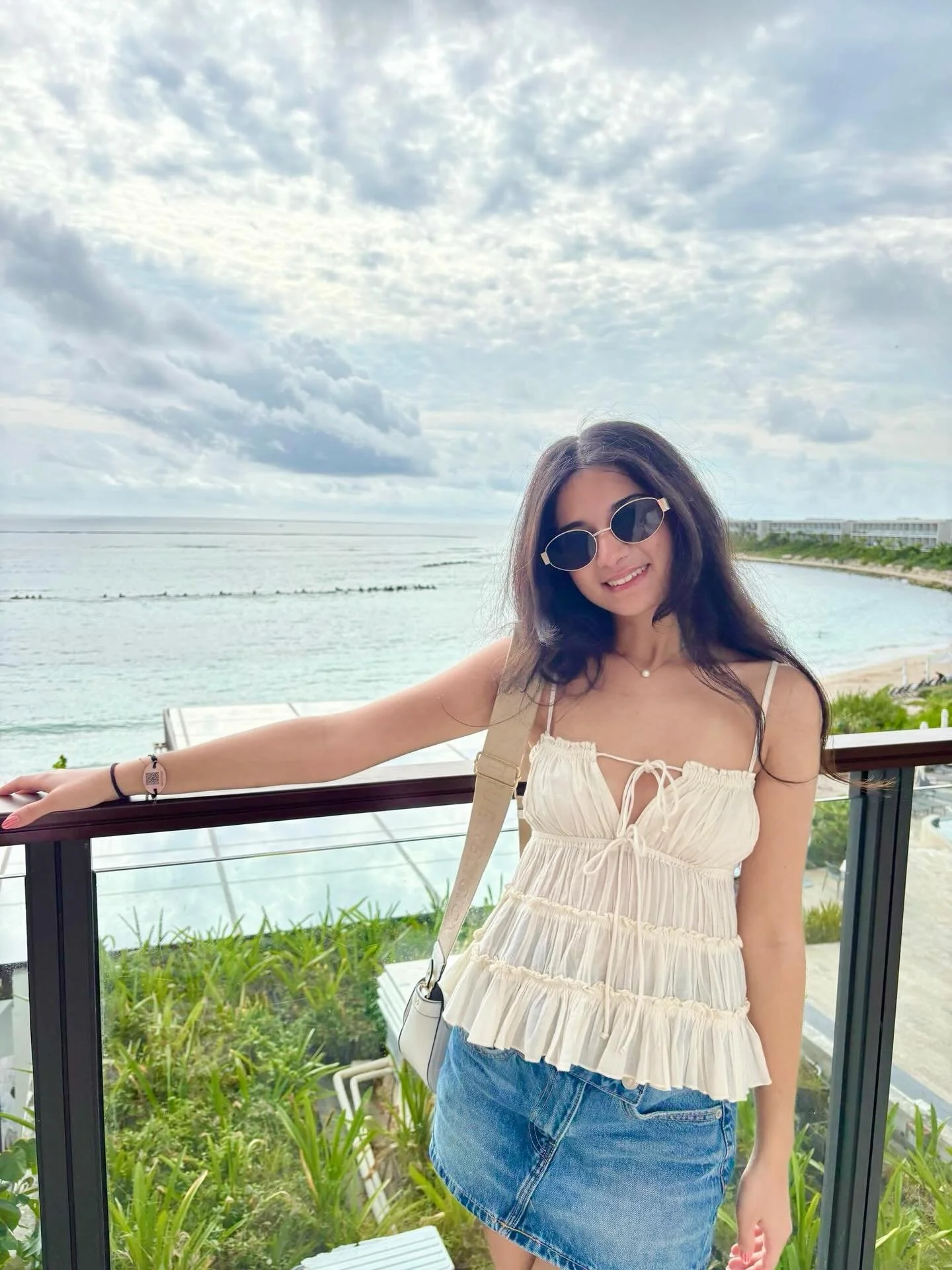 happy #fitcheckfriday👒🤸🏼&zwj;♀️

tag a sister you wish you could trade closets with!!!

#aacywl #utkalphagam