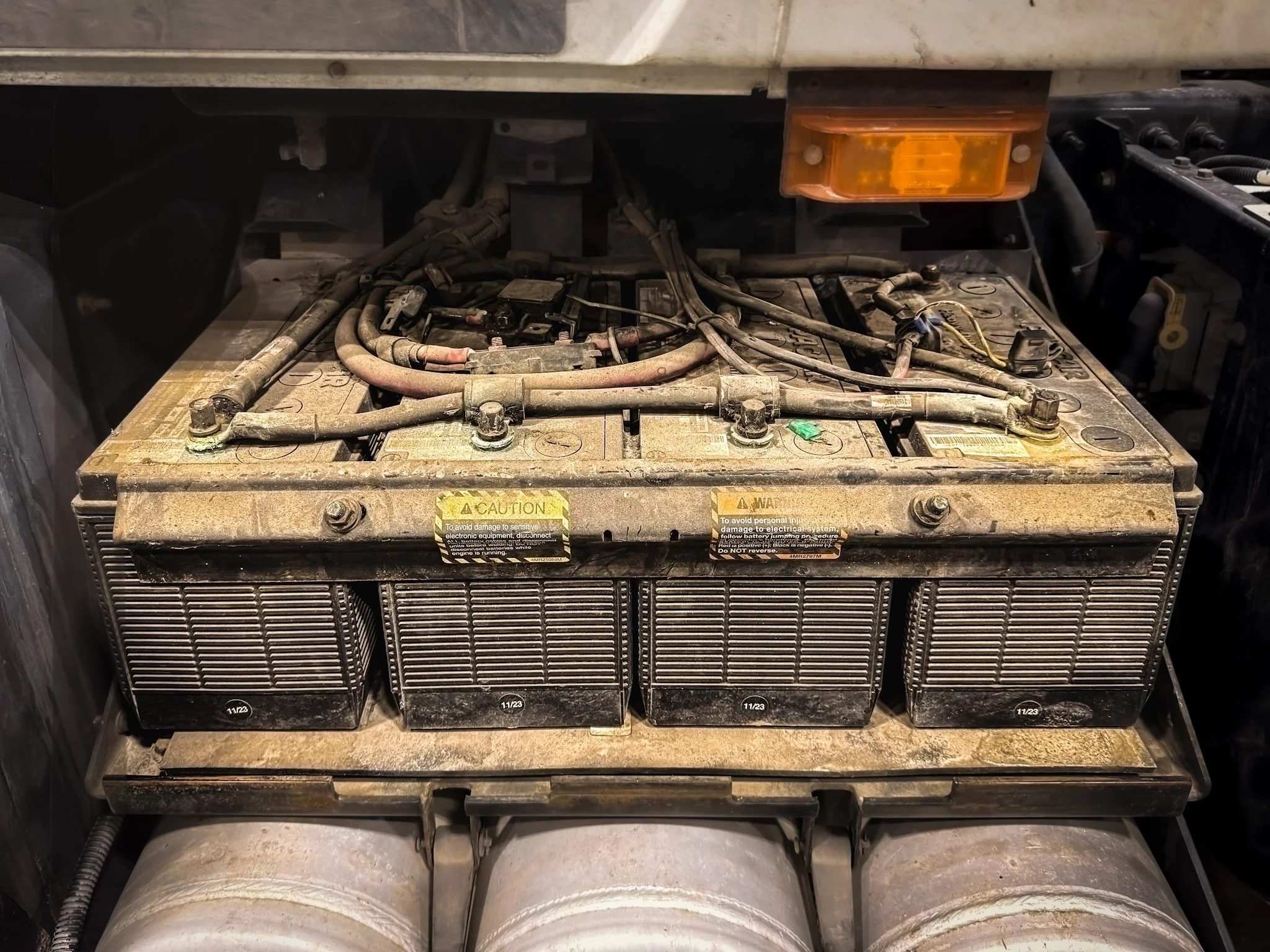 Signs Your Semi Truck Battery Needs Replacement