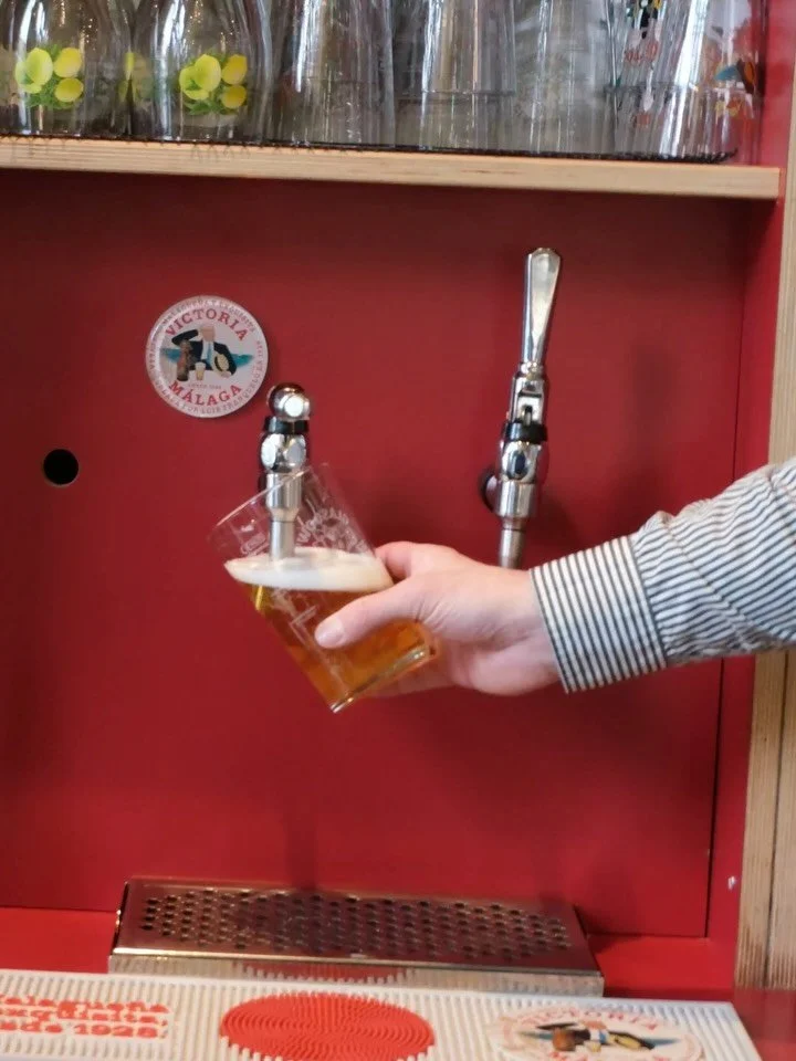 A look behind the scenes of a busy weekend at Corner Shop - pints, fire, cocktails, cooking and that 🔥

Book now via link in our bio