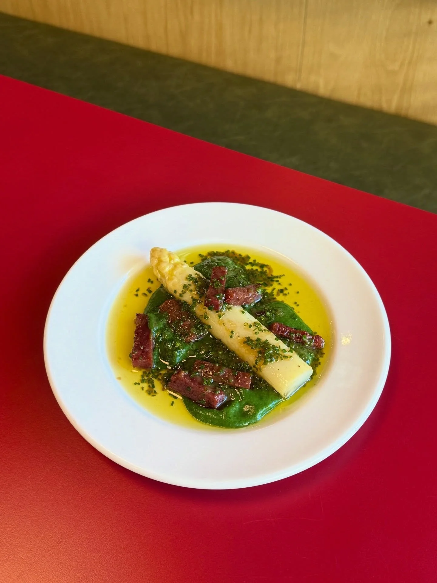 Another special available this weekend centers around White Asparagus - served with Wild Garlic Vichyssoise and Salchich&oacute;n fricass&eacute; 

We&rsquo;re showcasing the White Asparagus in its very short, limited season. This time of year you&rs