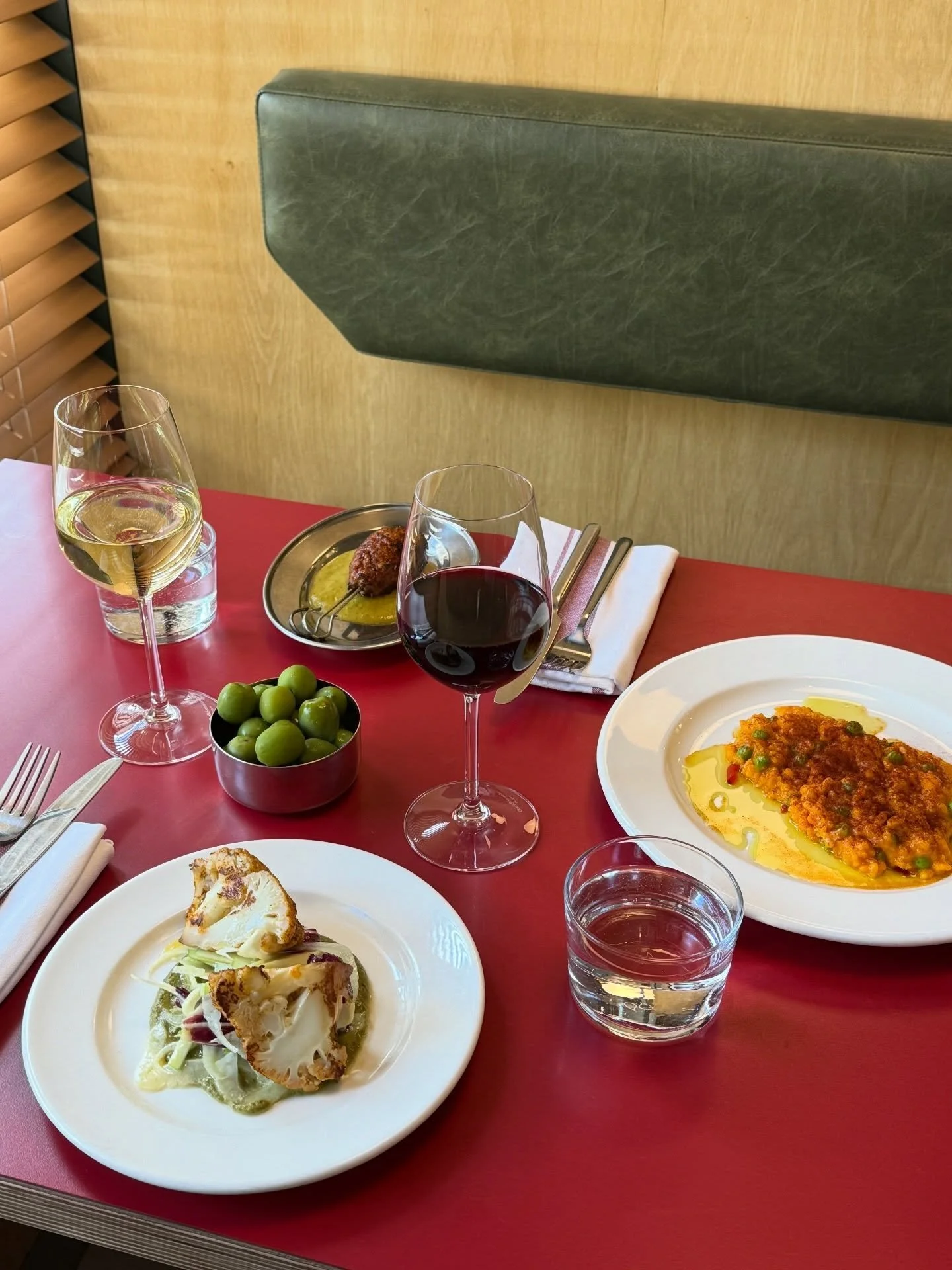 Introducing our new lunch menu - Menu Del Dia 🍽️

This set menu runs Mon-Friday from 12pm-3pm and includes 2 options for starter and mains for just &pound;18!!! We&rsquo;ve also included a selection of add ons if you&rsquo;re fancying some extra sna