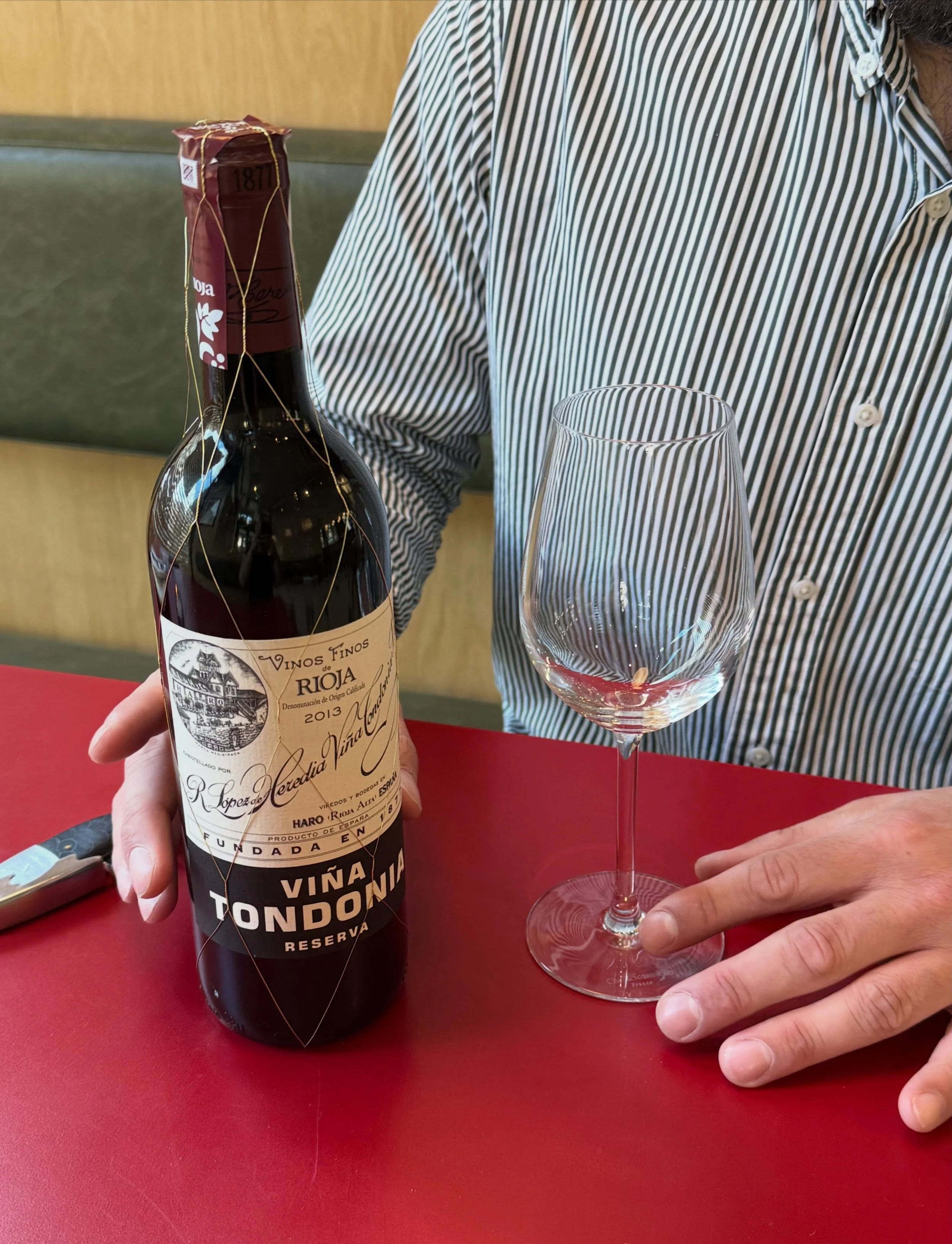We&rsquo;re pouring a real treat by the glass this weekend - by R. L&oacute;pez de Heredia this is Vi&ntilde;a Tondonia 🍇

She&rsquo;s leathery and complex with a nice long last, a beautifully classic expression of traditional Rioja. You know her, y