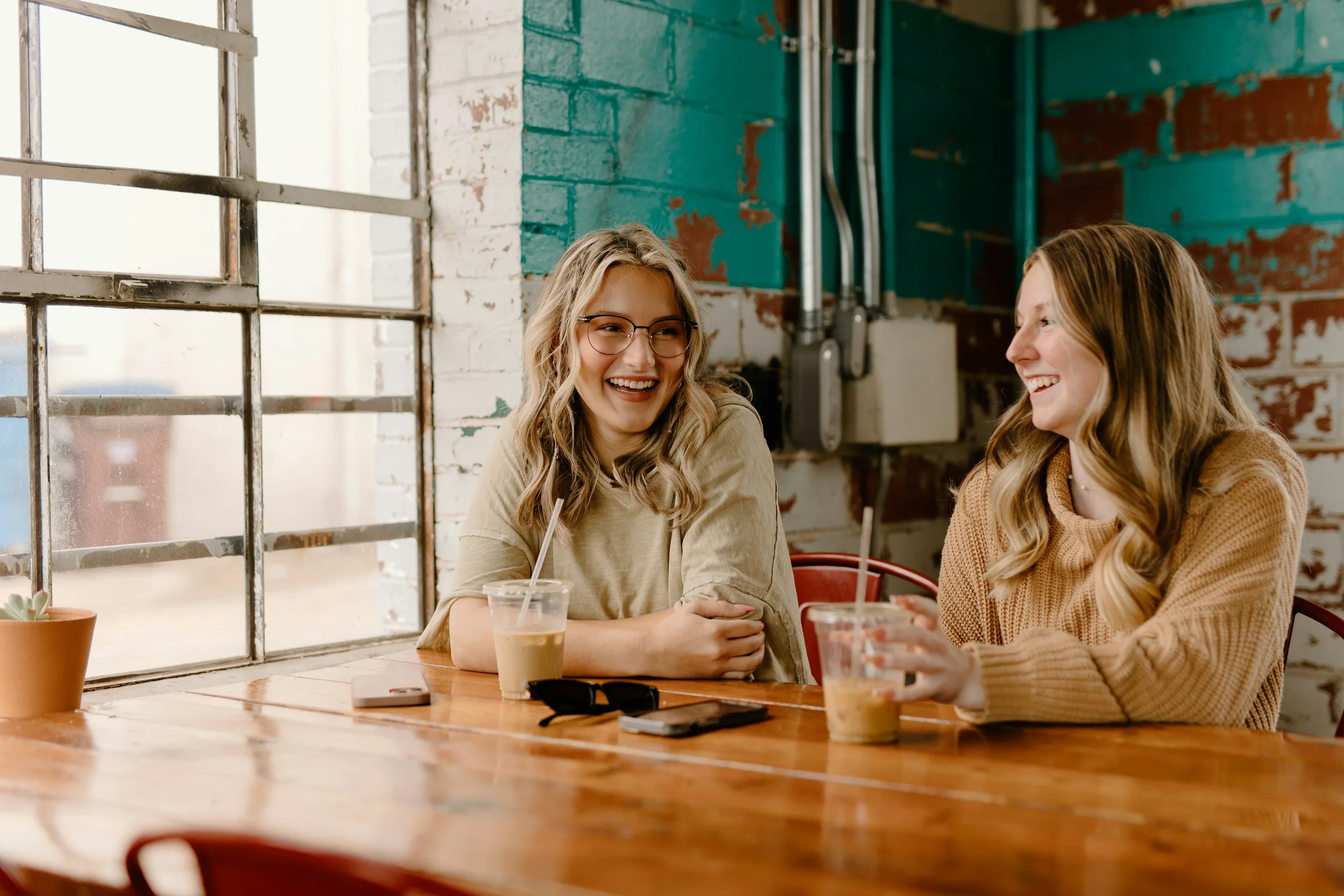 Friends meeting for coffee