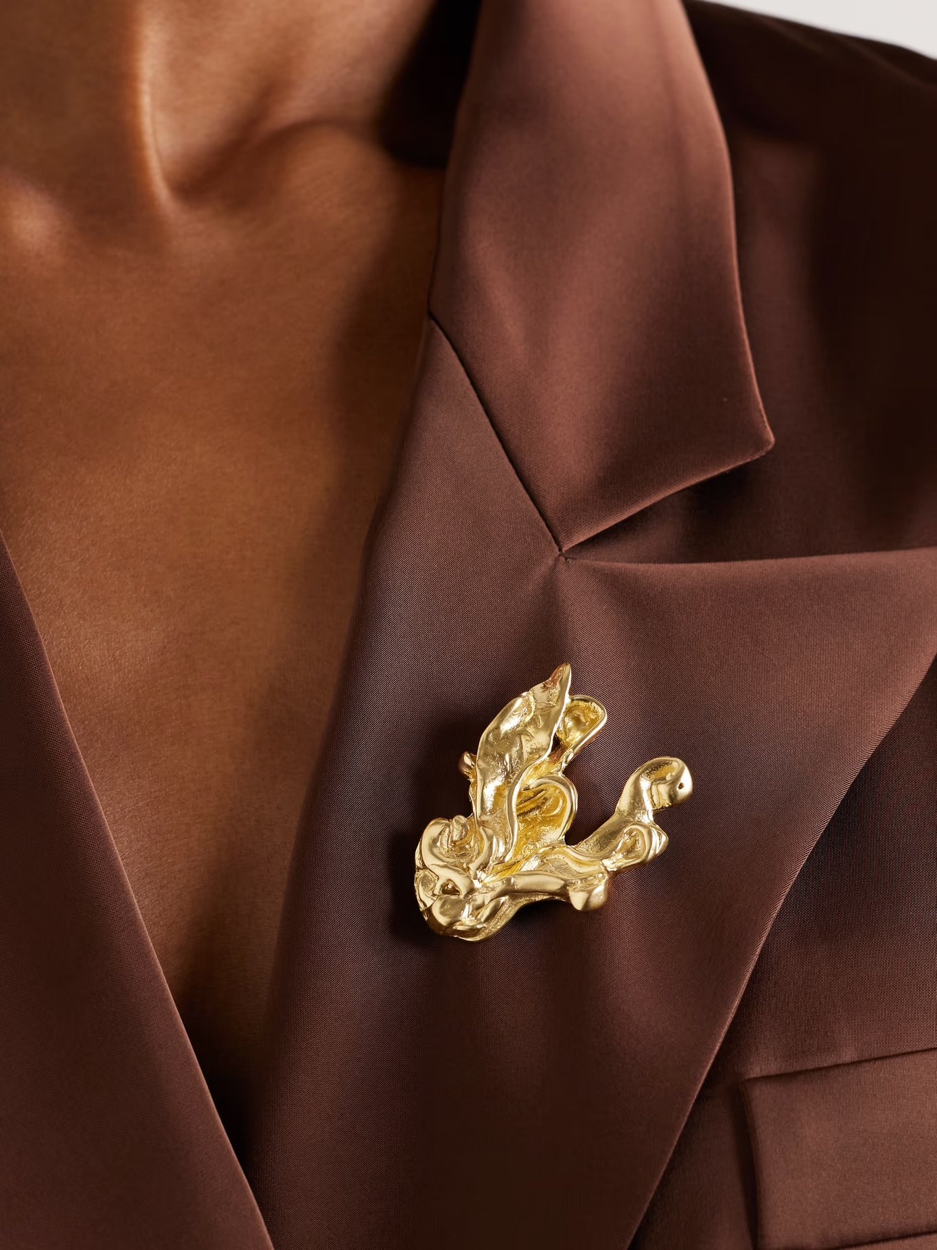 4 Key Trending Accessories That Will Elevate Your 2026 Wardrobe Instantly