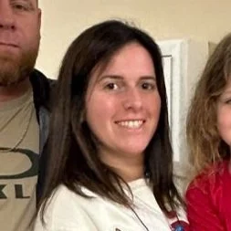 Empty placeholder image with broken image icon