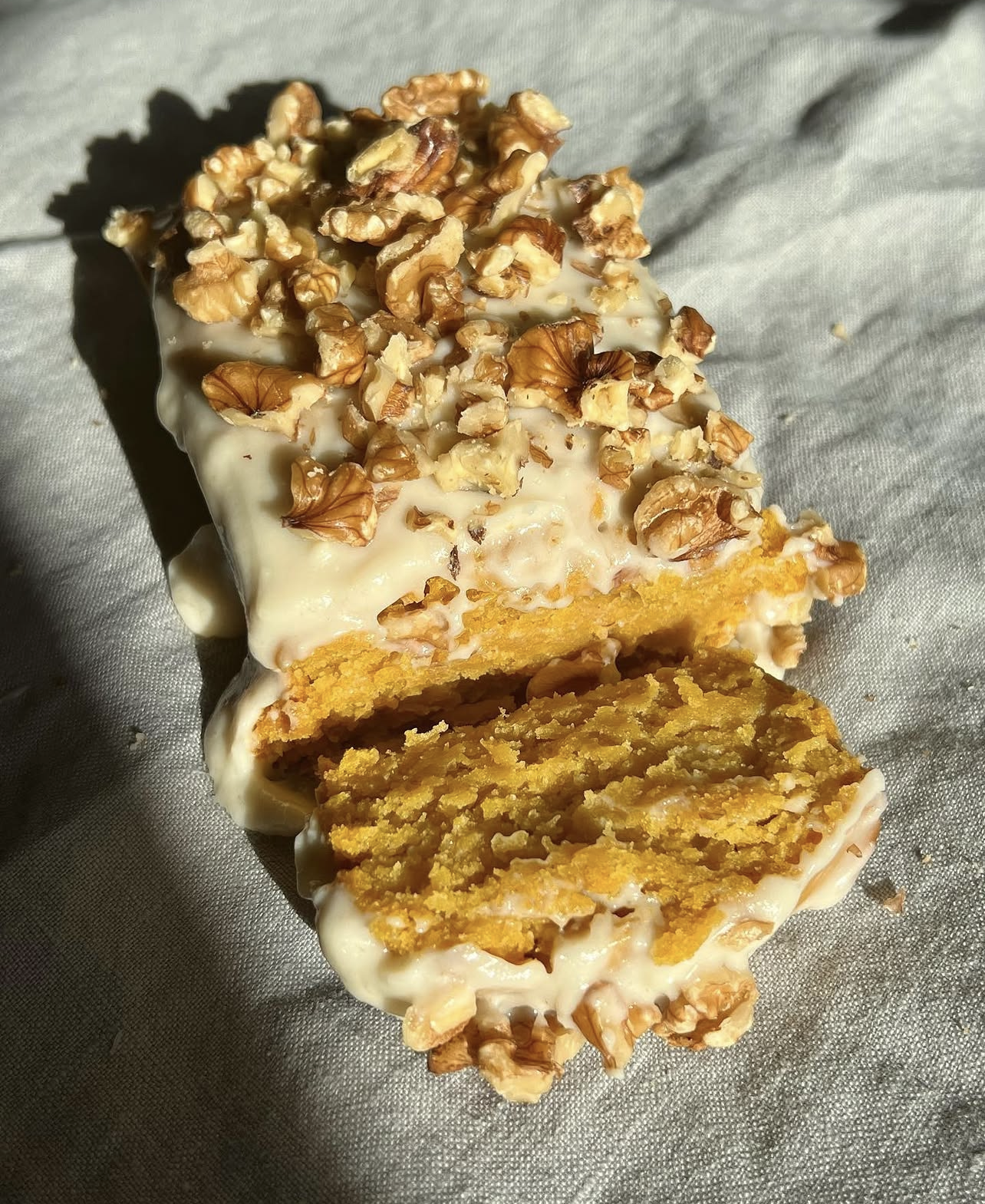 Pumpkin Cake with Maple Cream Cheese Frosting