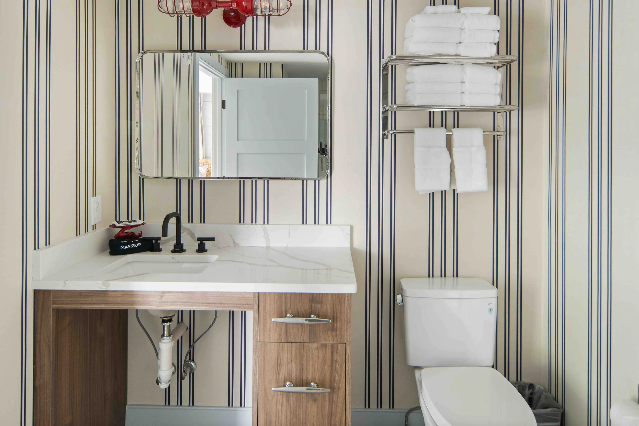 UNIT 1 BATHROOM.jpeg