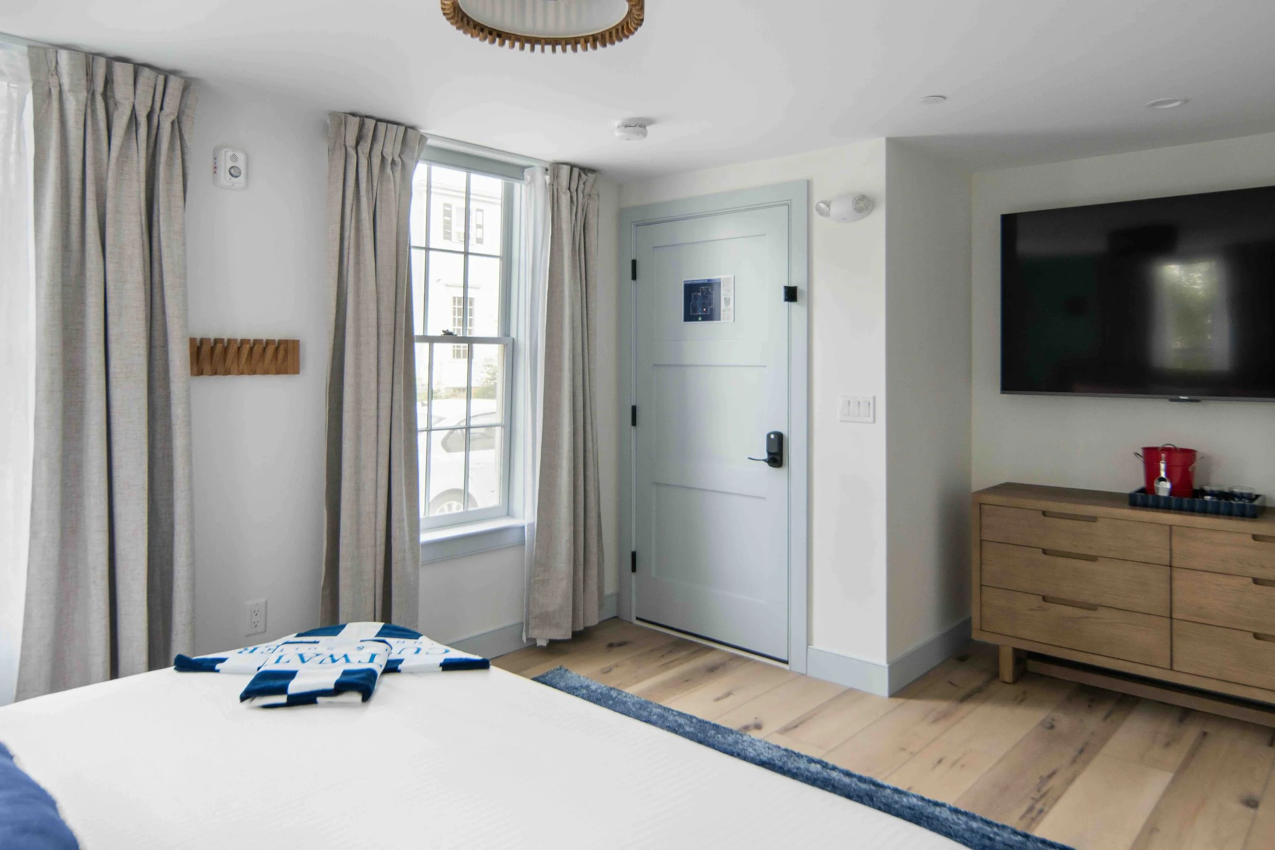 UNIT 1 FACING OUT.jpeg