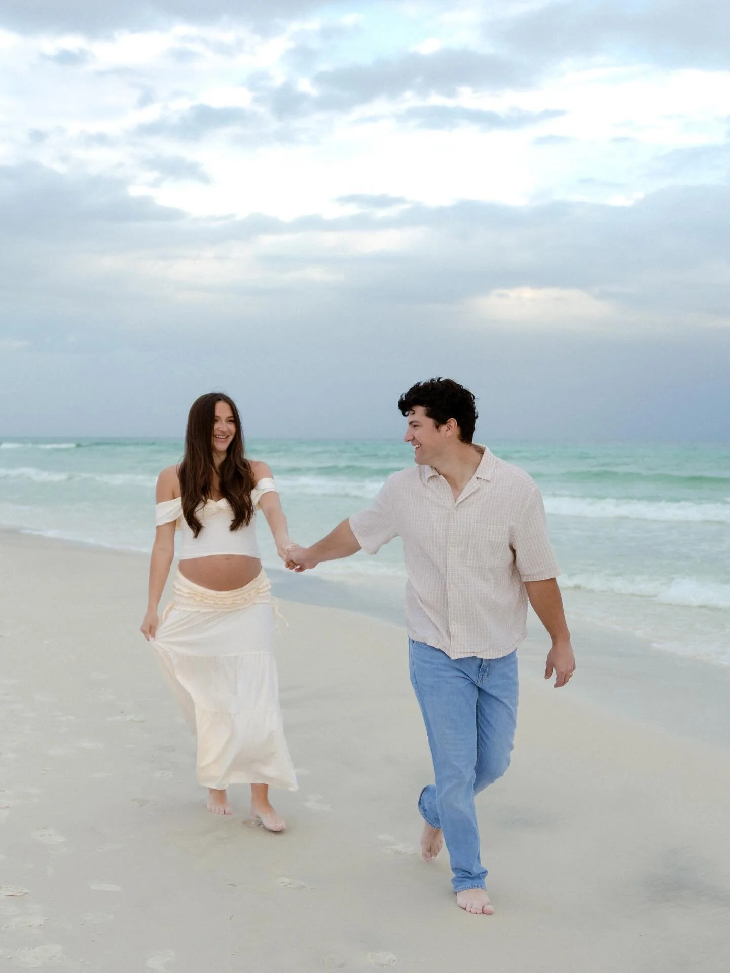 the most perfect mommy-to-be 🧸💖

#maternitysession #destinphotographer #30aphotographer #maternityphotoshoot #mama