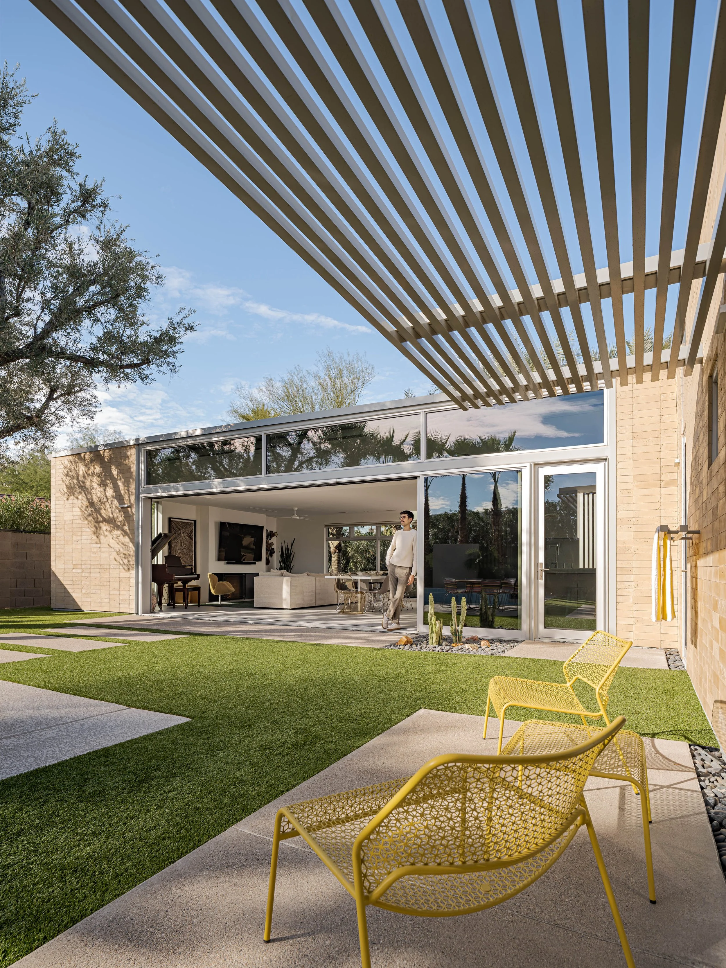 JR03 Hype - Webber 4654 WEB.jpg