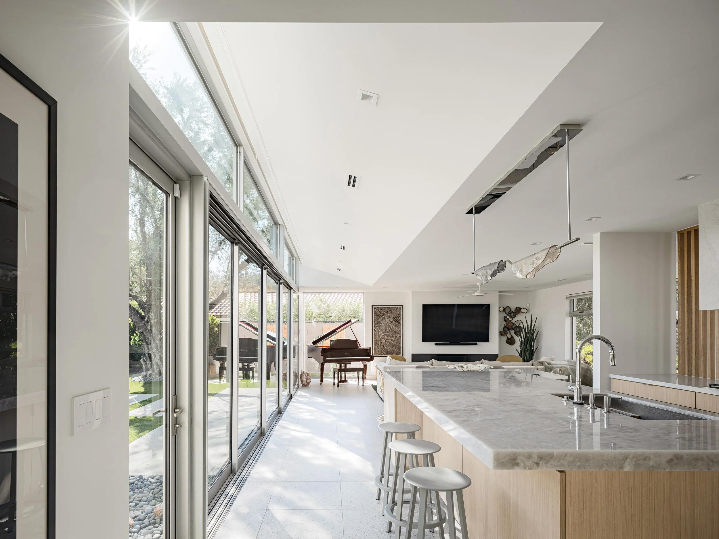 JR03 Hype - Webber 4682 WEB.jpg