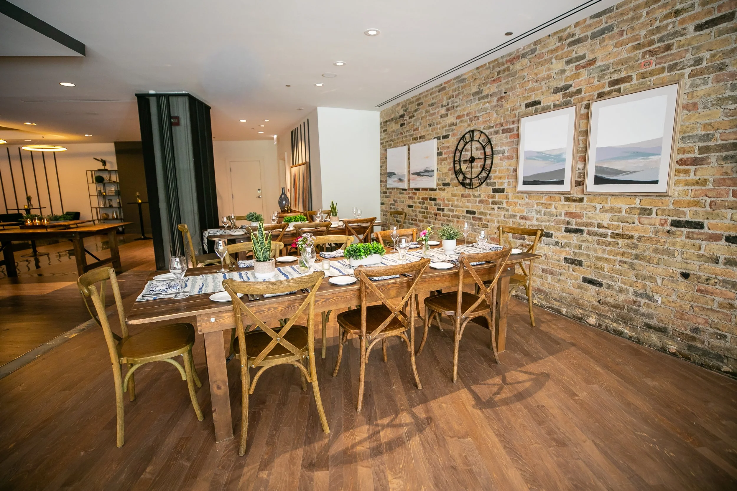 Evanston Corner Bistro 102825-13 (1).jpg