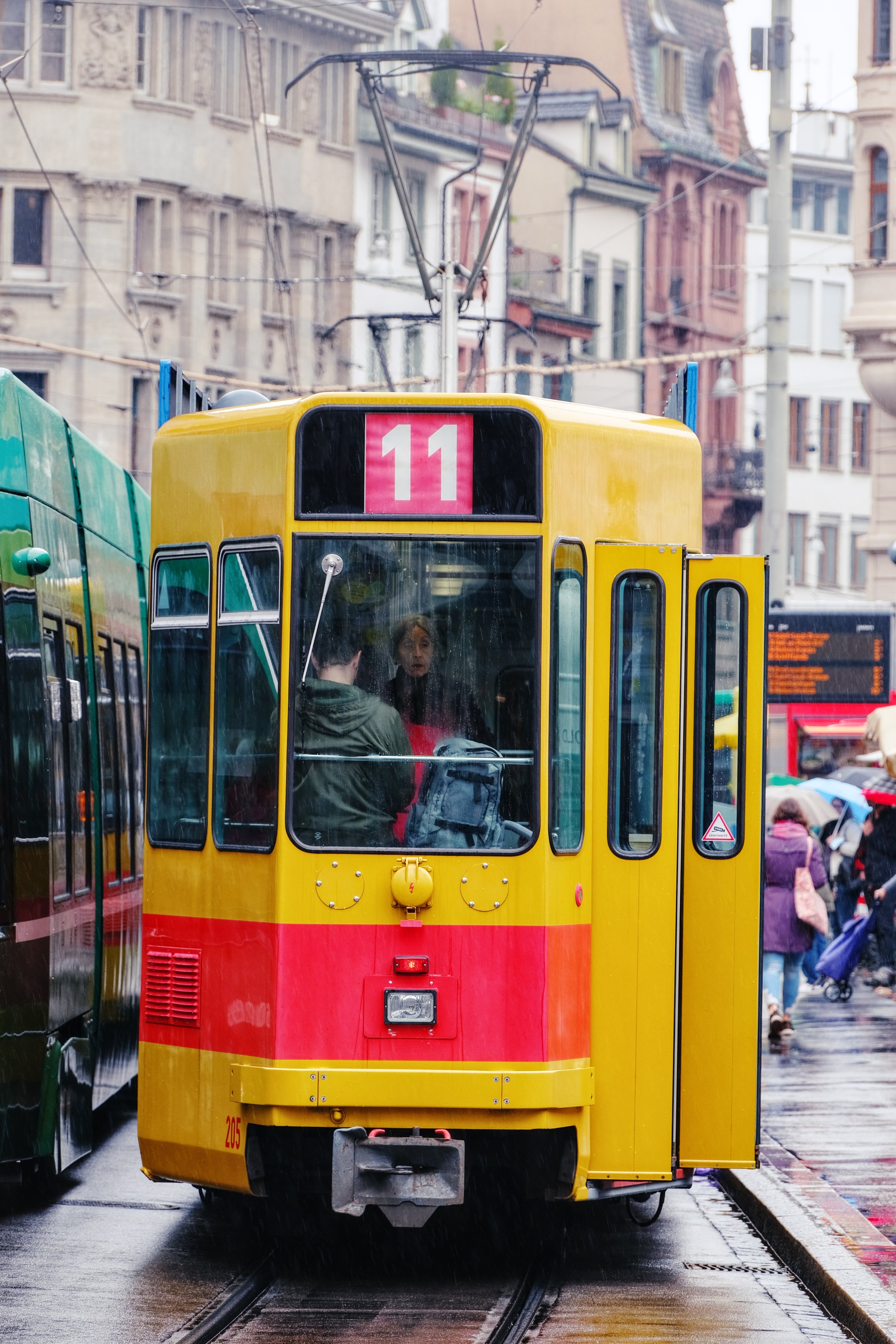 2022_switzerland_basel_tram.jpg