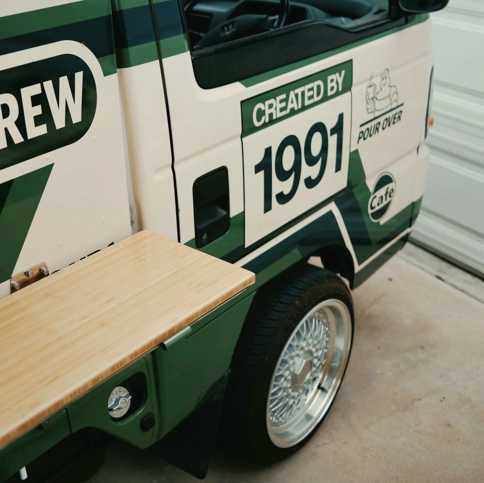 One of my favorite details on the truck.

The fold-out bar is what transforms this little kei truck into a micro caf&eacute;. It&rsquo;s where conversations happen, where pour overs are served, and where people slow down for a few minutes over a good