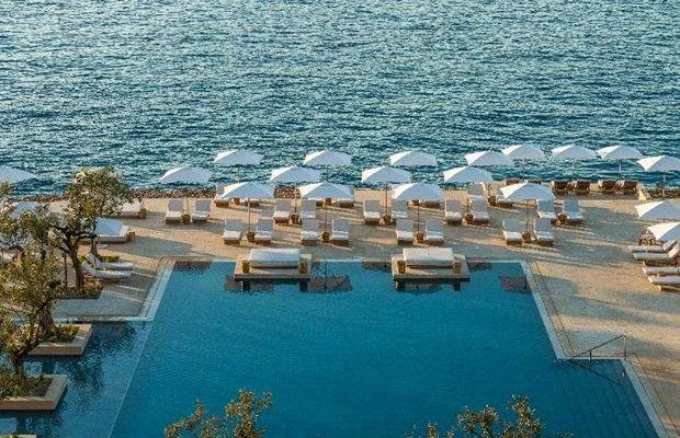 Four Seasons Astir Palace-3_W50BH25-profile.jpg