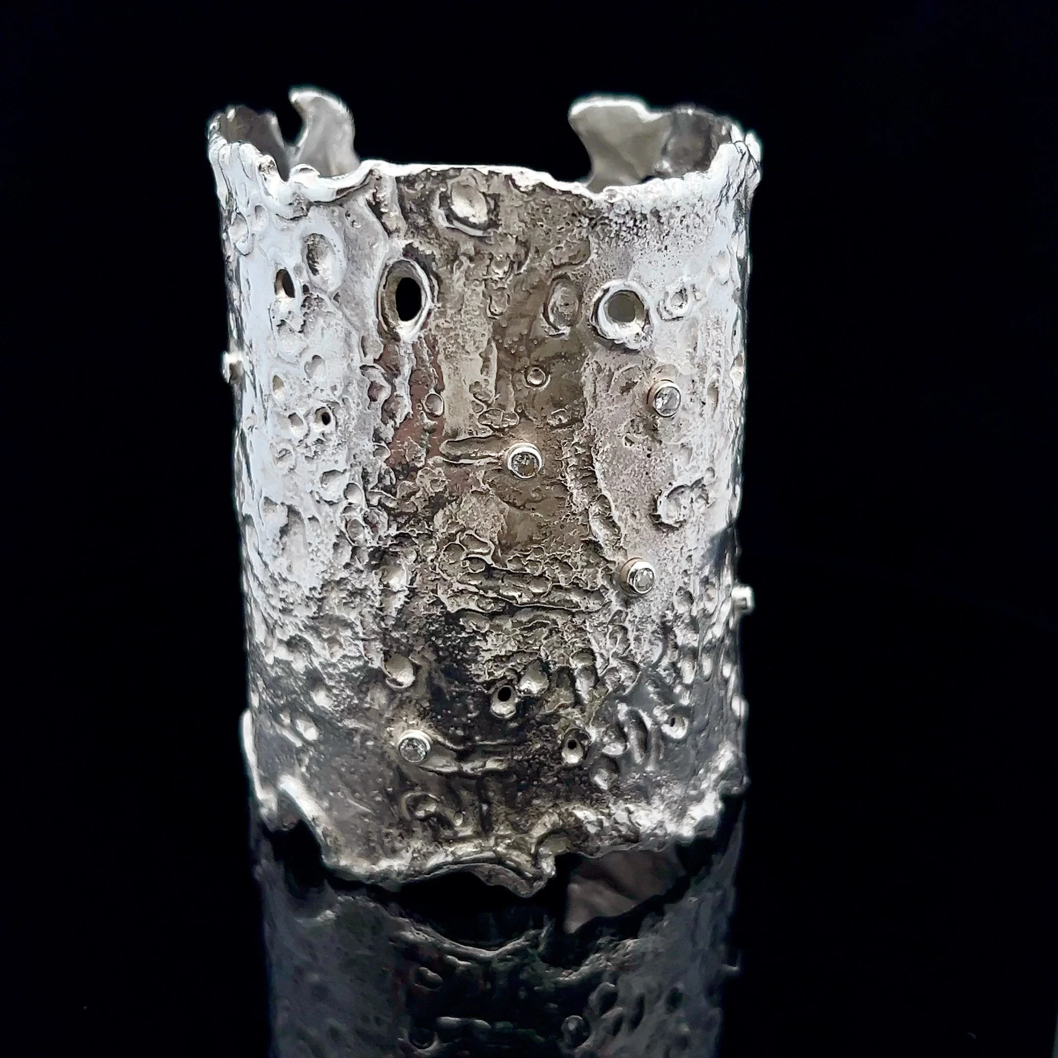Lunar Power Cuff GALATEA.jpeg