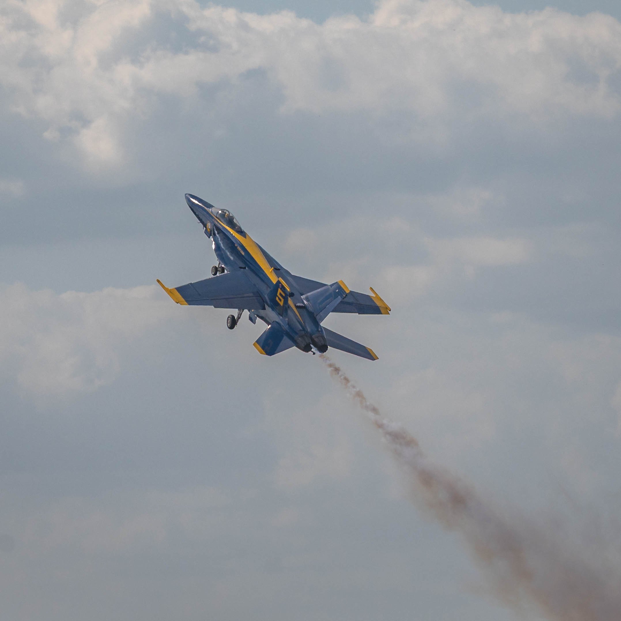 'Dirty Roll' immediately after takeoff