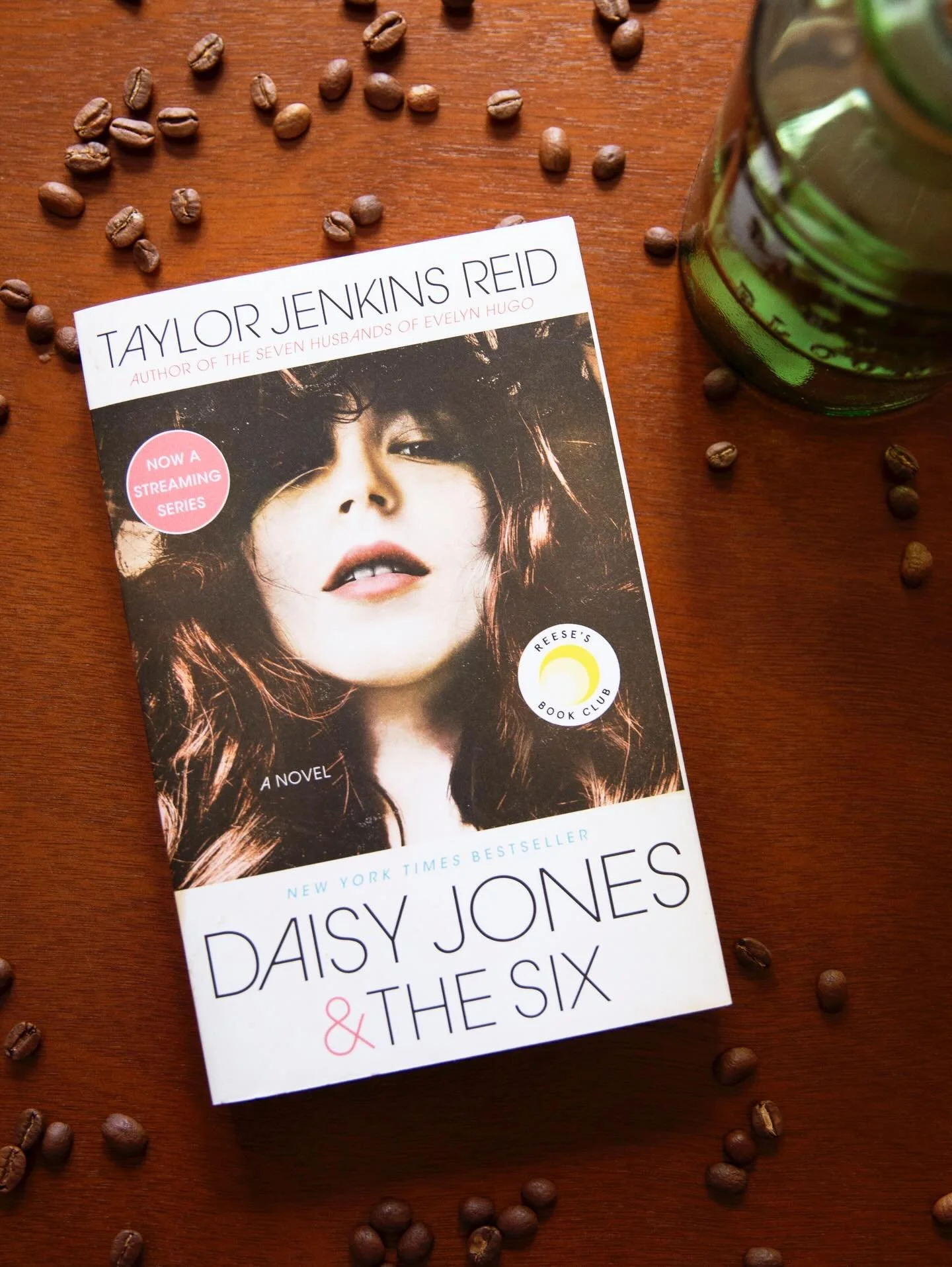 🎤✨ May Book Club Pick is here! ✨🎸

Dive into the wild world of 70s rock, love, and heartbreak. 🎸💔 Can Daisy and the band survive the fame? Let&rsquo;s find out together!

📦 Our May Bookbox drops in 2 days&mdash;get ready for a full reading exper