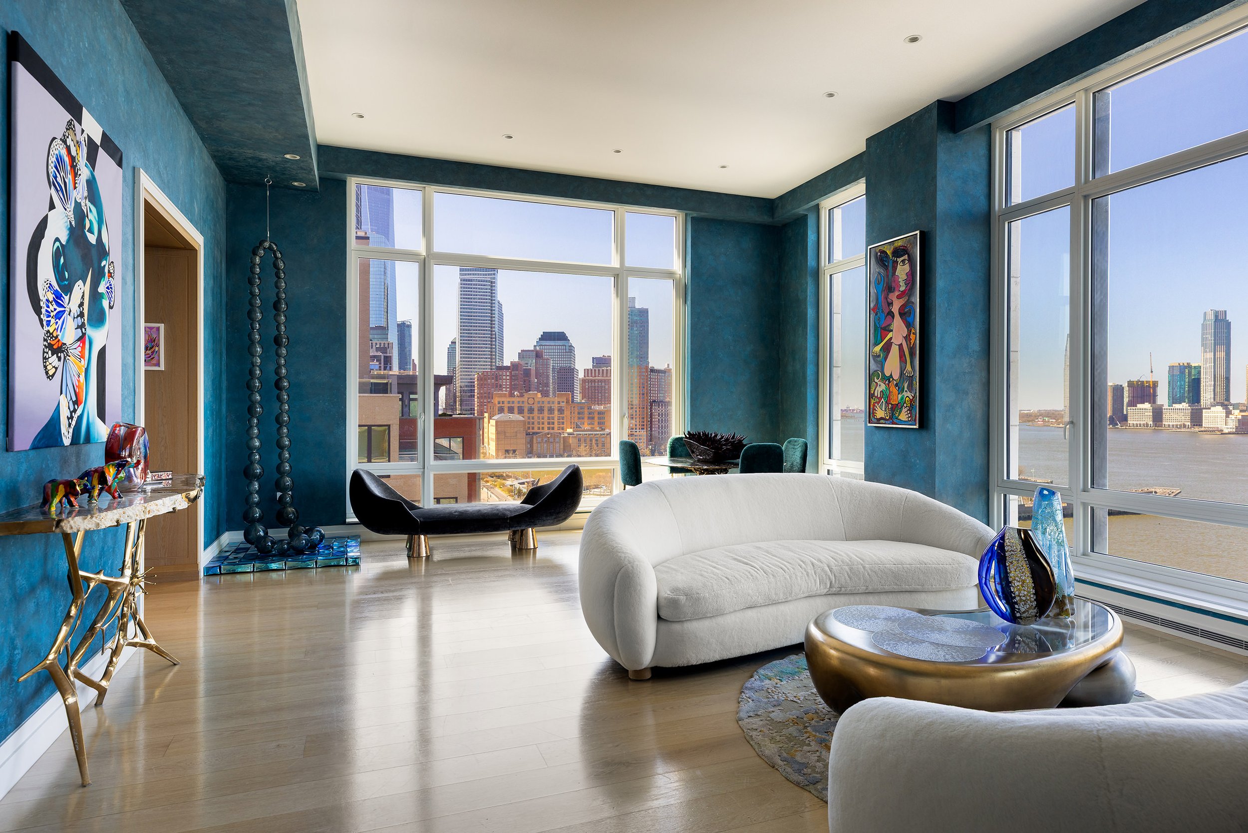 Inspiring Downtown and Hudson River Views