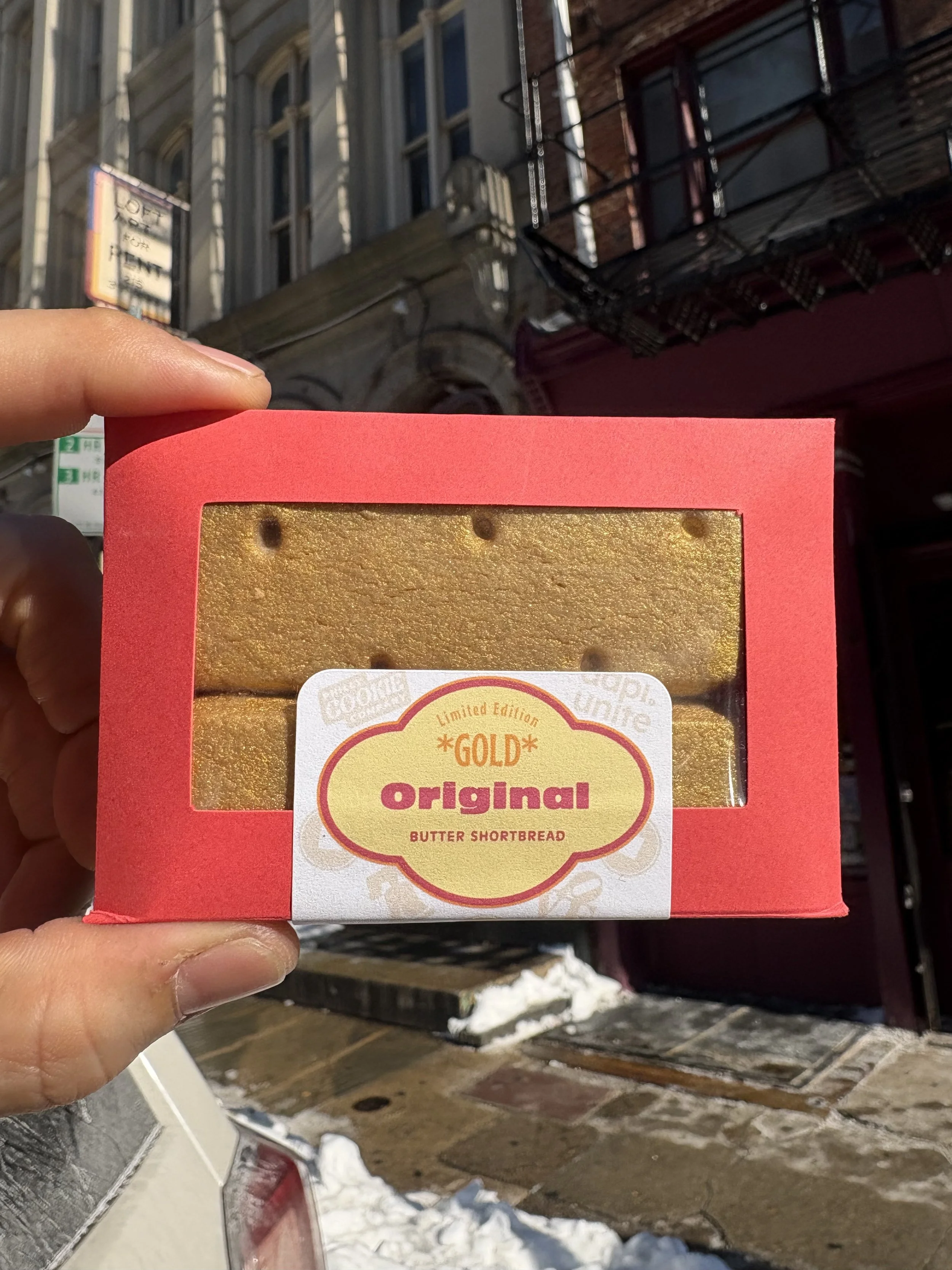 Gold brushed shortbread cookies in a 2pack