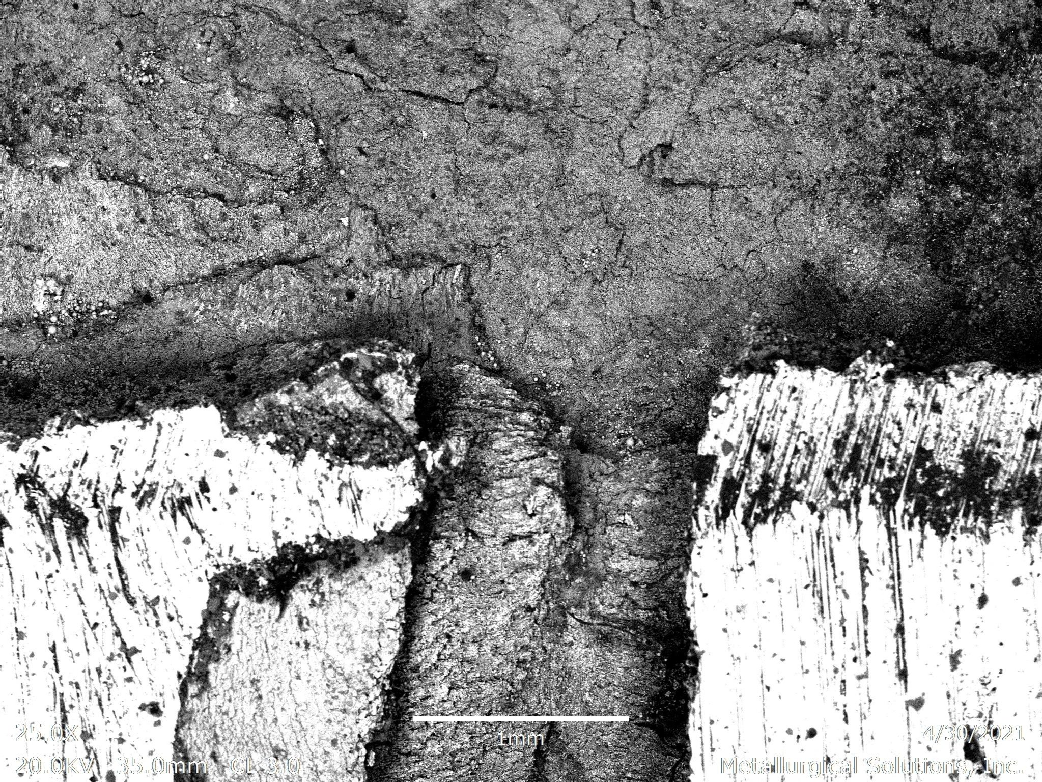 BEI ID weld 25x, backscattered electron imaging BEI scanning electron microscope evaluation identifying a localized lack of fusion defect and fractured oxide scale interface within an internal diameter ID weld profile per AWS D17.1 and ASTM E3 under 