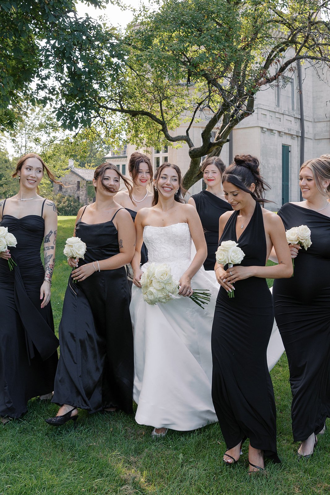 Bride and groom portraits at Dundurn Castle