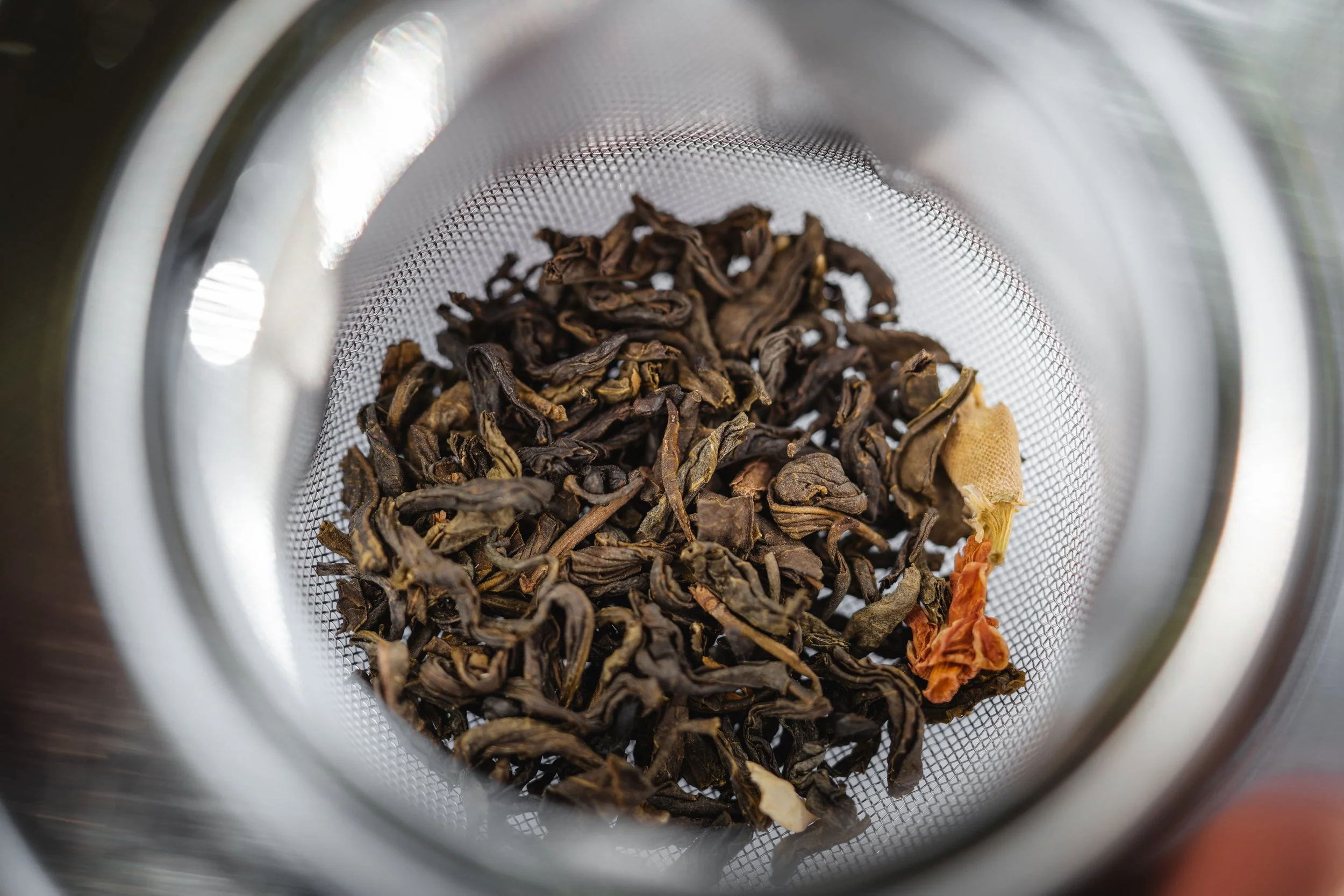 strainer with tea2.jpg