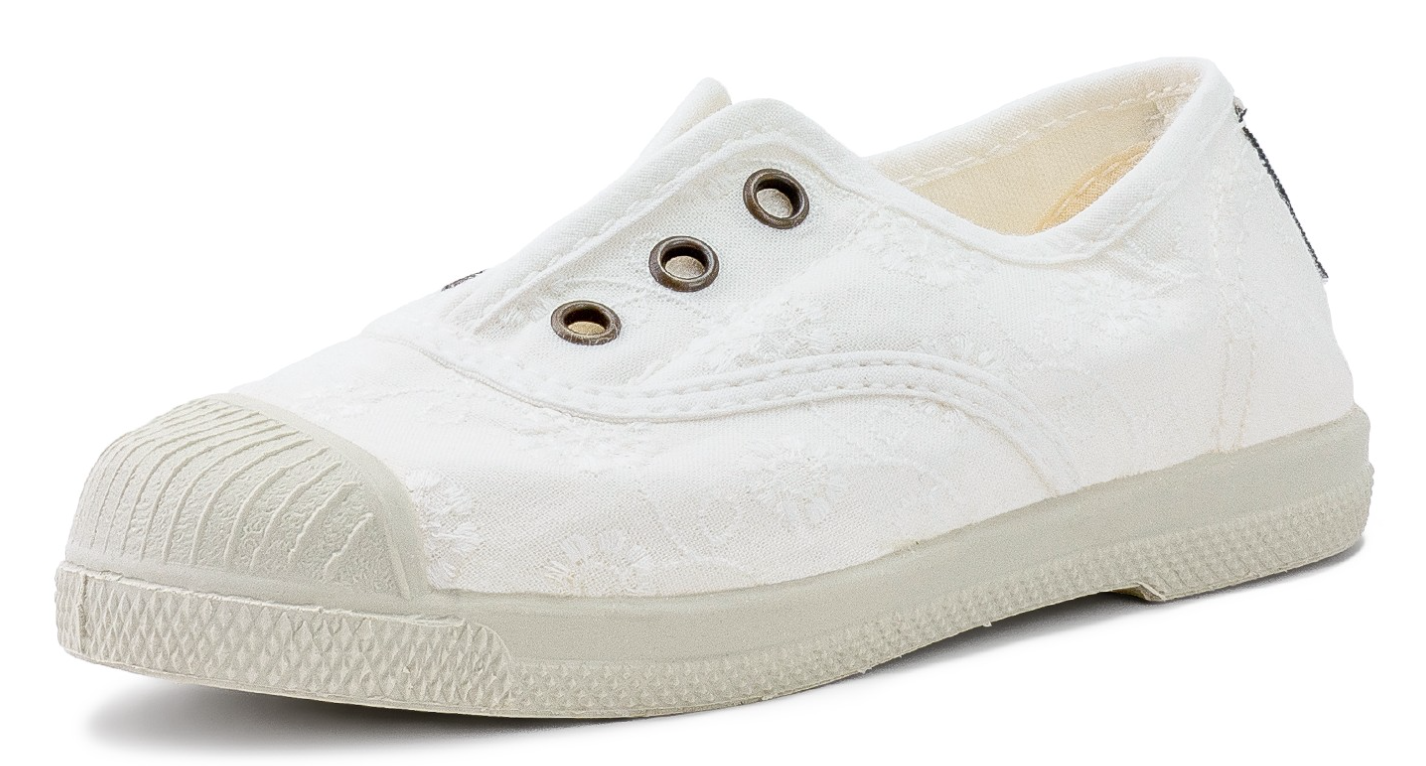 kids white plimsole