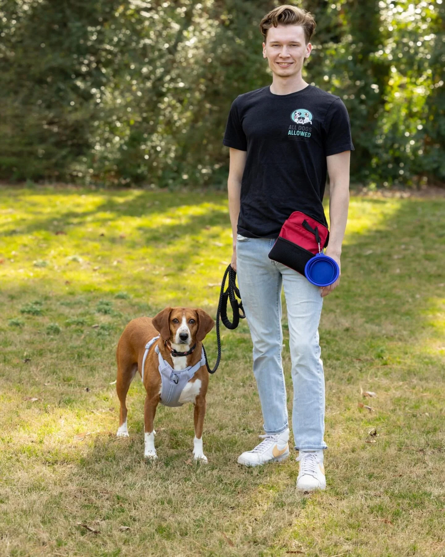 Say hi to one of our volunteer trainers, Henry! Henry has his BS in Biology Animal Science and decided while working at doggy daycares in college that working with dogs all day was a pretty sweet gig and got started working @all.dogs.allowed in 2022.