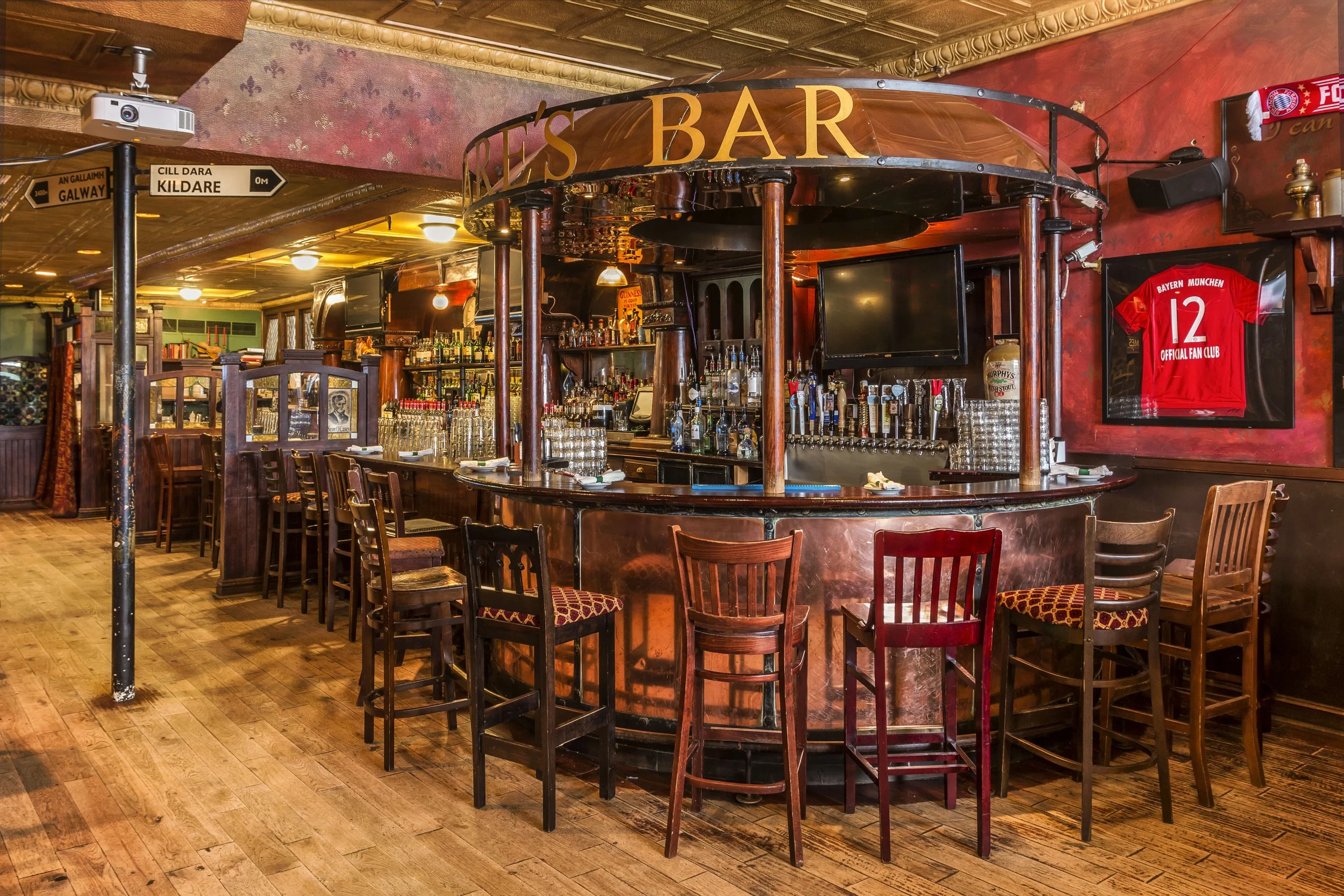 Main Bar 2.jpg