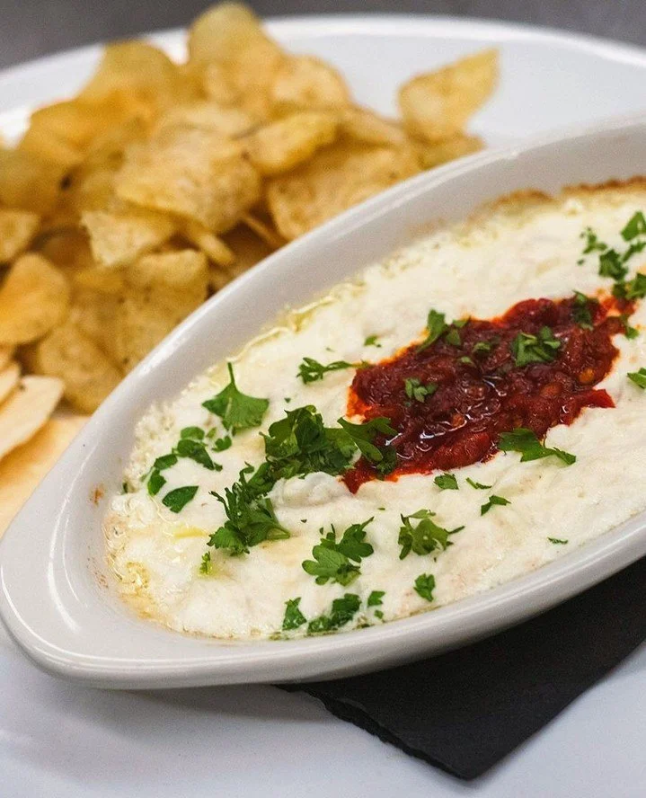 Our Hot Crab Dip sure hits that spot on these cool drizzly nights. A great start to the meal or the perfect snack to go with whatever we're drinking tonight 😊⁠
⁠
Lump crab, cheddar, cream cheese, Calabrian chilis, potato chips and rice crackers