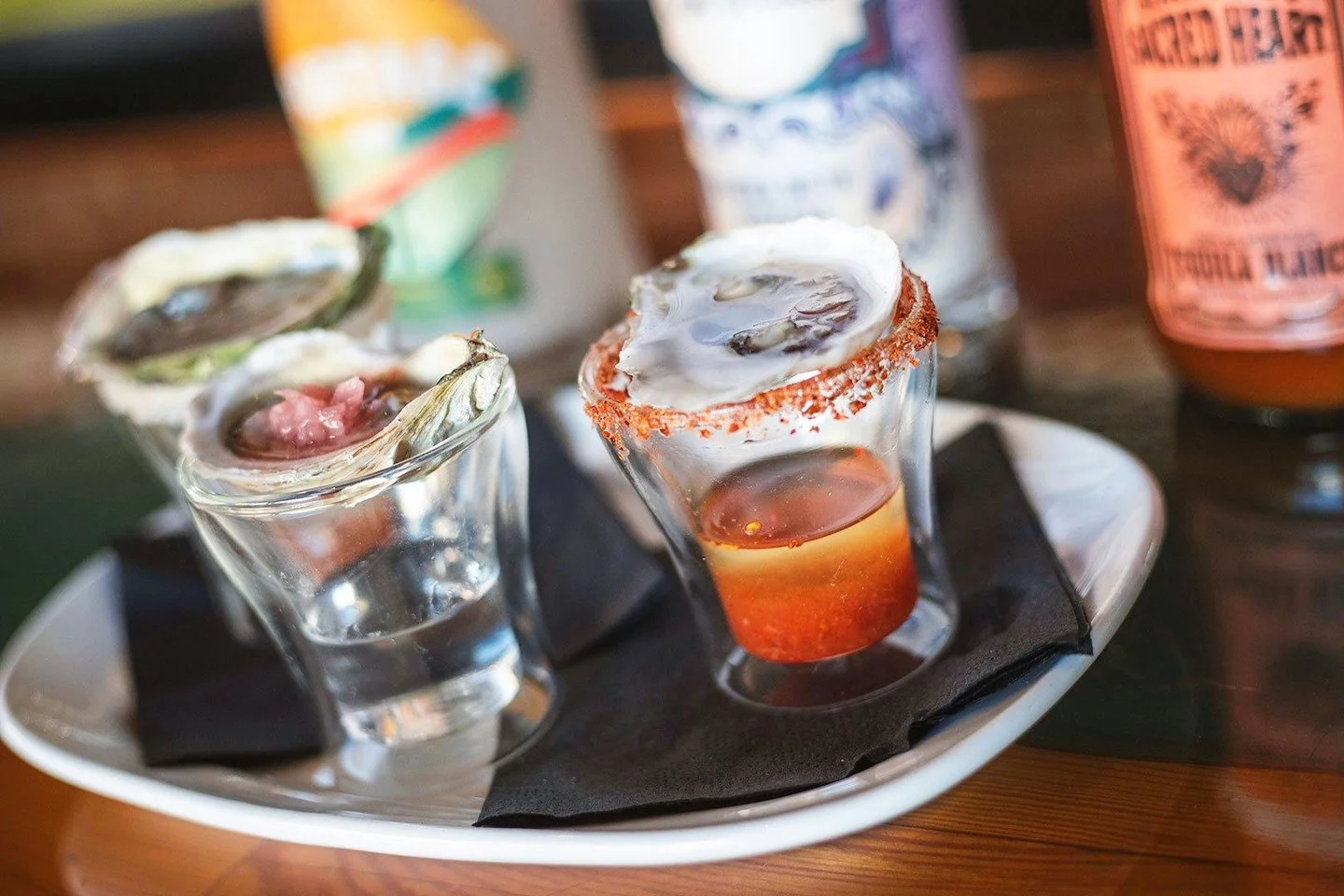 October looks good on us 🍁 It's shaping up to be an absolute GEM of a weekend at GIO! Pearl Jam Oysterfest is in full swing, perfect fall weather, dollar oysters all day. Doesn't get much better than this. See you soon!⁠
⁠
$1 OYSTERS (24pp limit)⁠
a