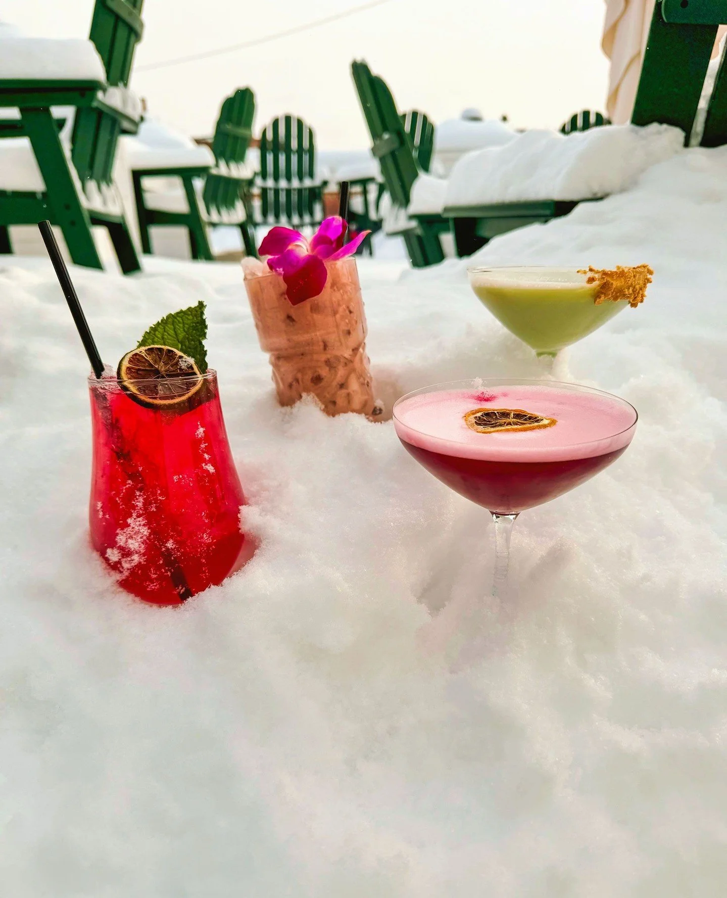 🥰 LOVE LOVE LOVE these Valentine cuties. ⁠
⁠
DON&rsquo;T GO DRAGON MY HEART AROUND⁠
Bacardi Dragonberry Rum, hibiscus simple, Three of Strong Mojito Mix⁠
(Available as zero-proof with Lyre&rsquo;s White Cane Spirit)⁠
⁠
VELVET VALENTINE⁠
House-made C