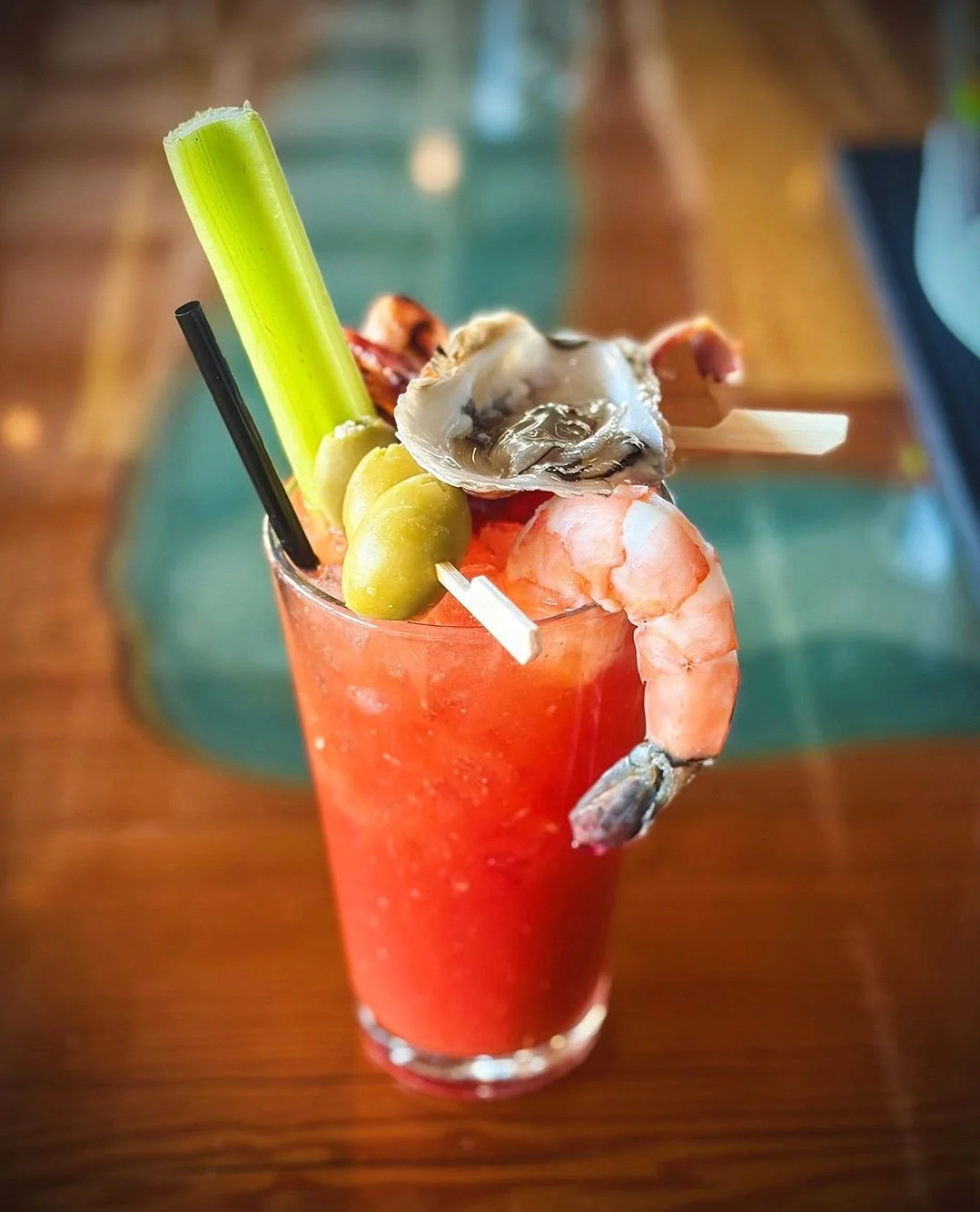 Easter Sunday at Green Island 🐣🦪⁠
⁠
Join us from 12&ndash;4pm as we serve up all your favorites&mdash;fresh shucked $1.50 oysters, lobster dinners, classic fish &amp; chips, wood roasted fish, and of course&hellip;our famous Bloody Mary.⁠
⁠
Hop on 