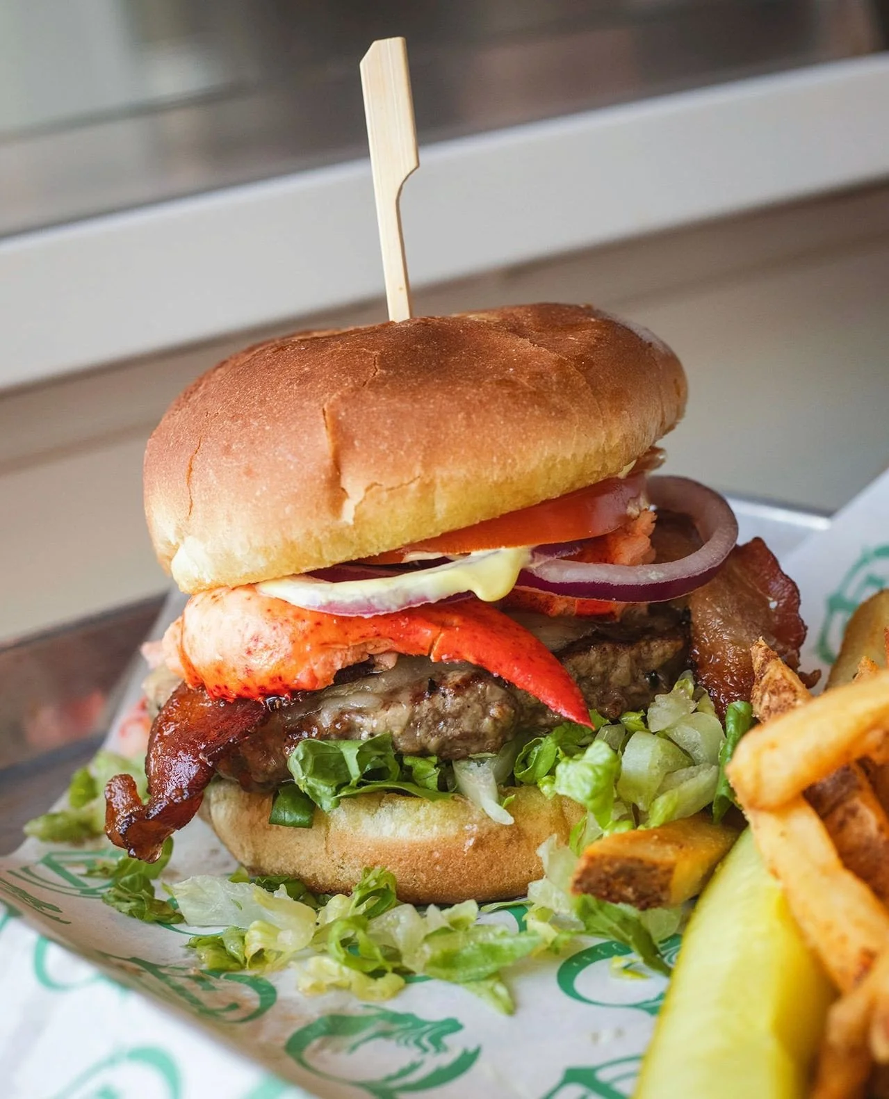 One of the best burgers in the city (loaded with lobster) and $1.50 oysters all day, every day. Only at Green Island Oyster. What a world.⁠
⁠
Walk-ins welcome, open at 4pm!