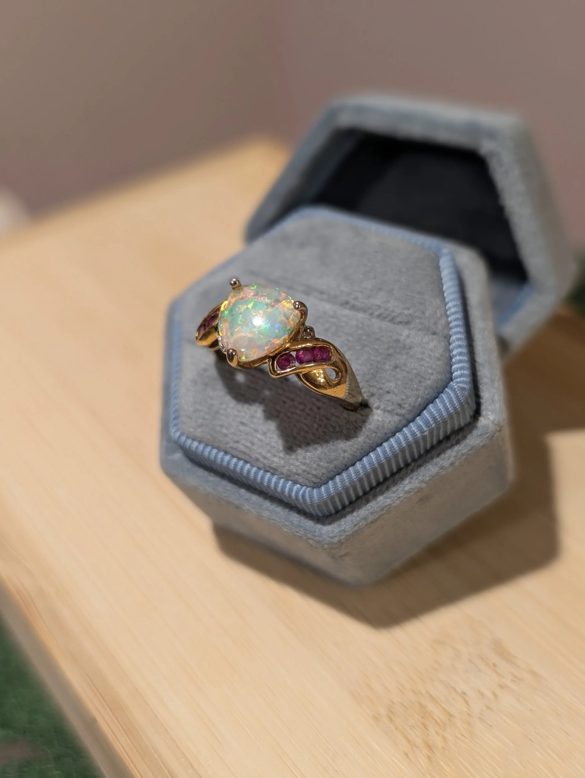 Vintage Lab-Opal Ring | Size 7