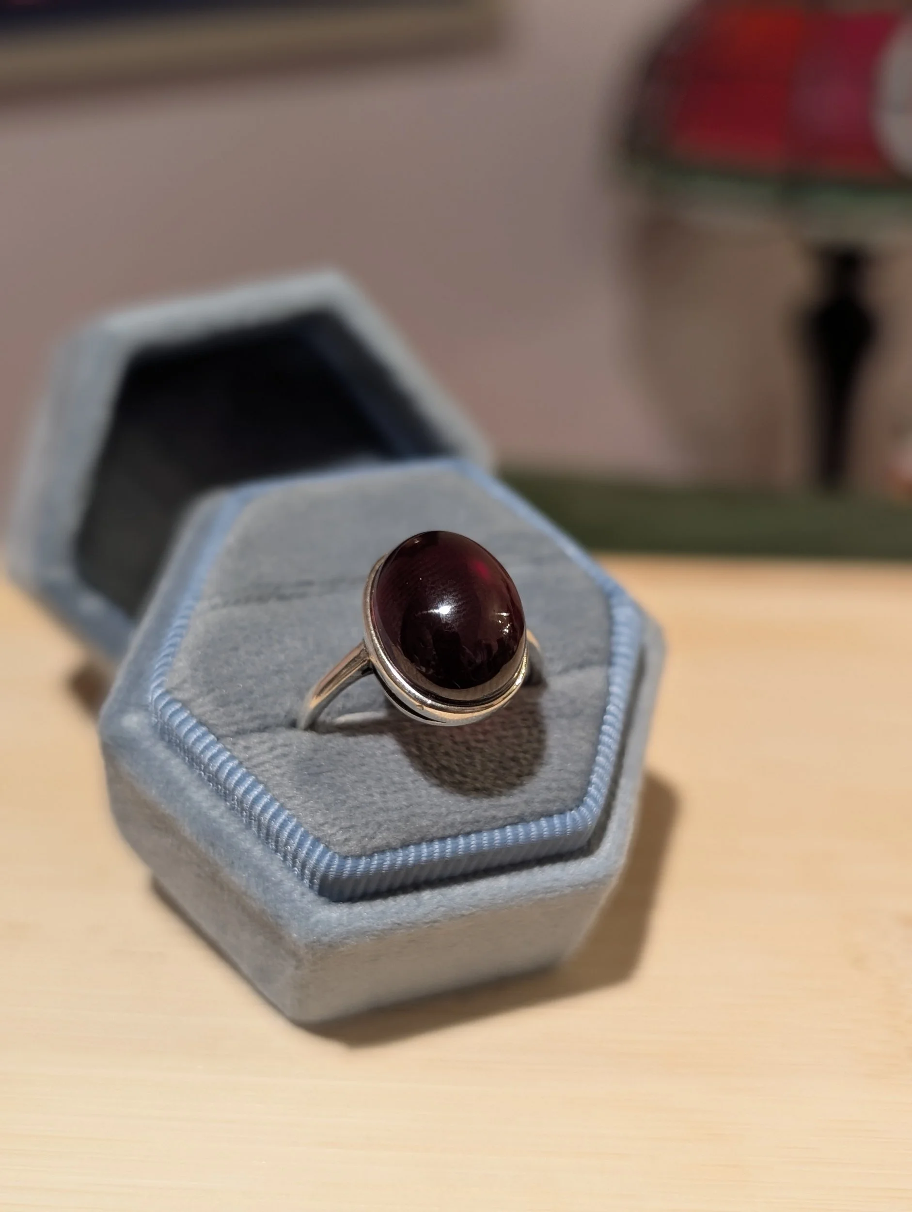 Vintage Garnet Cabochon Ring | Size 8 (adjustable)