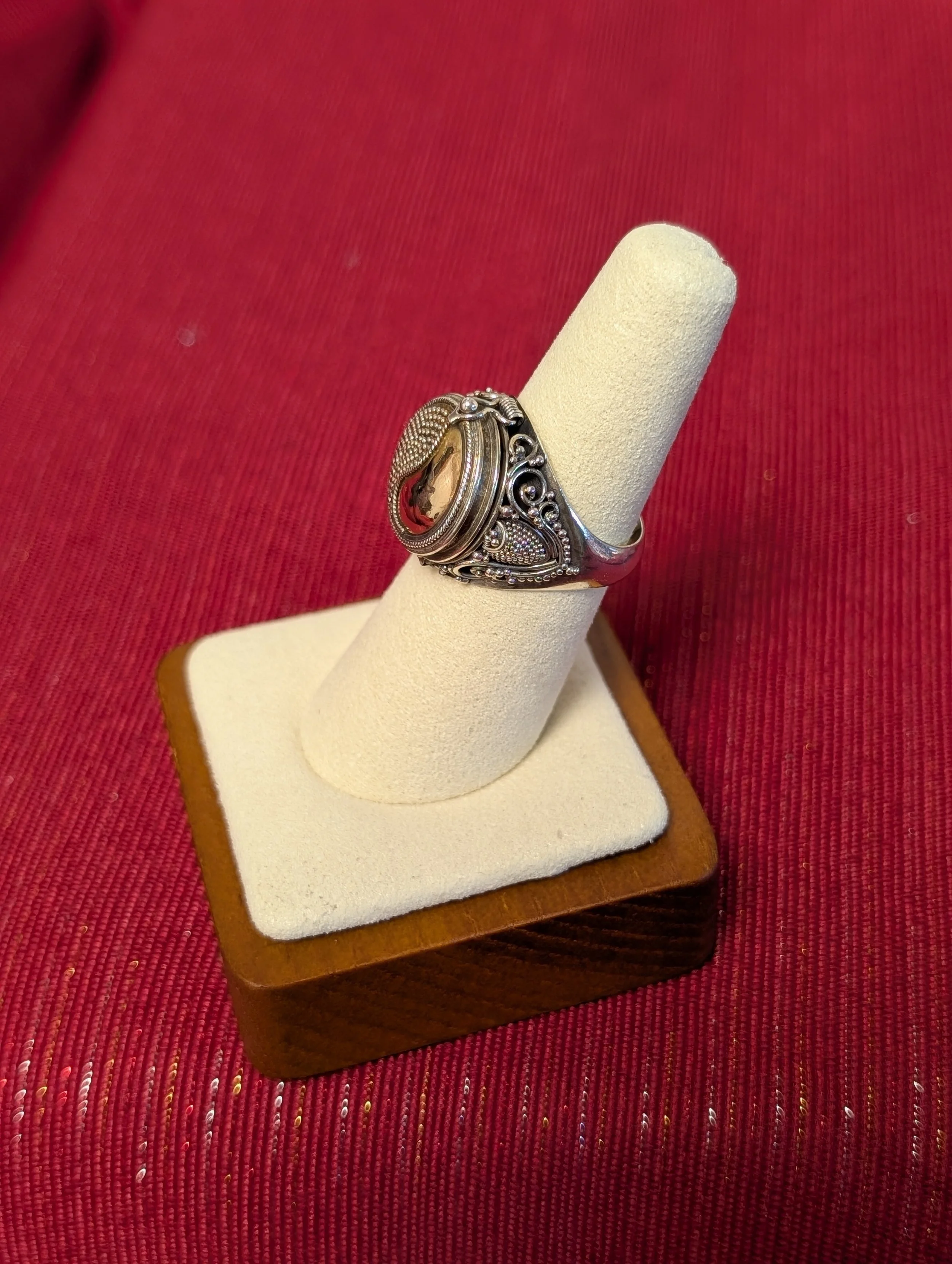 SilverCopperPoisonRing2.jpg