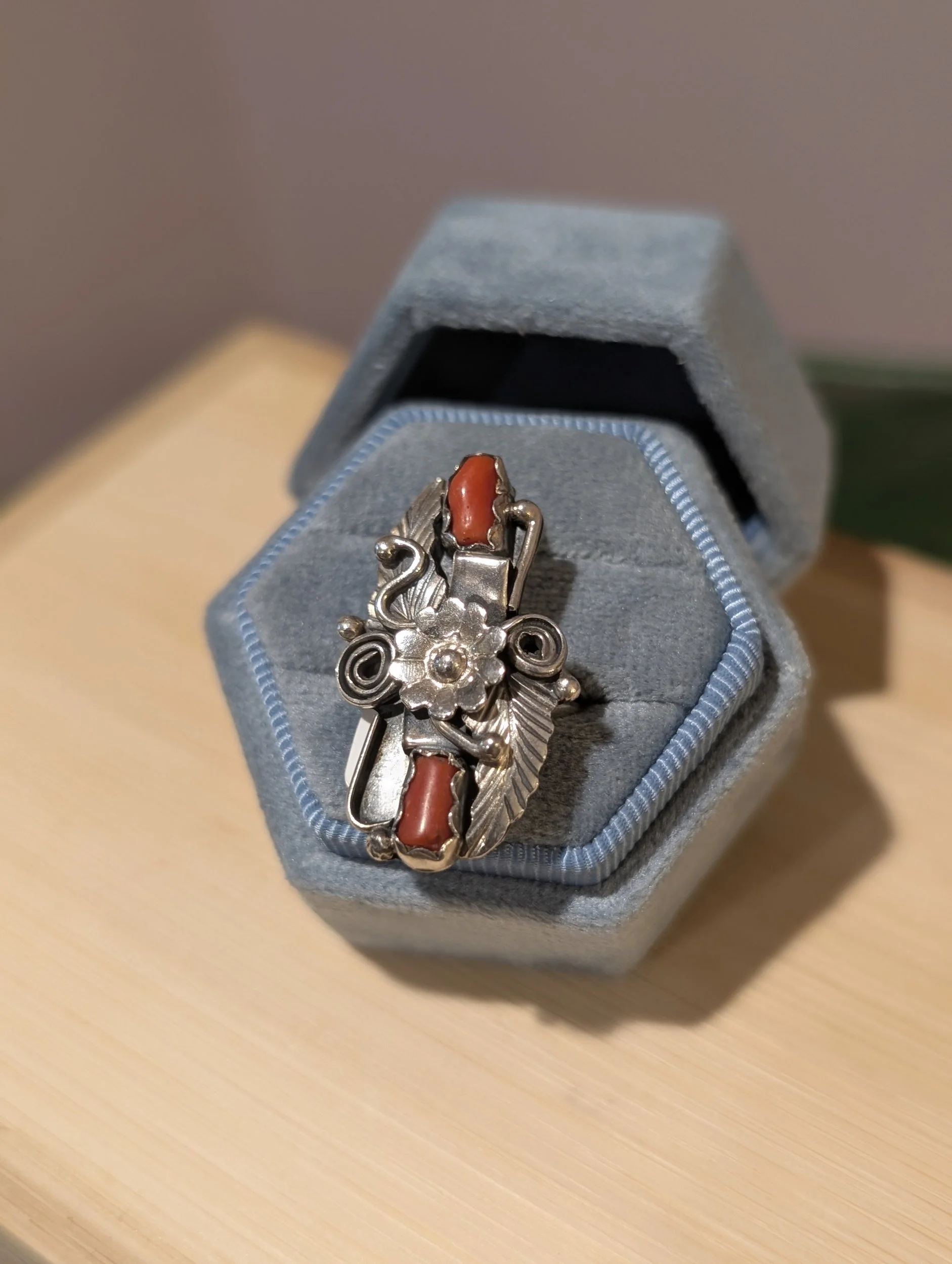 Vintage Coral & Sterling Floral Ring | Size 5.5