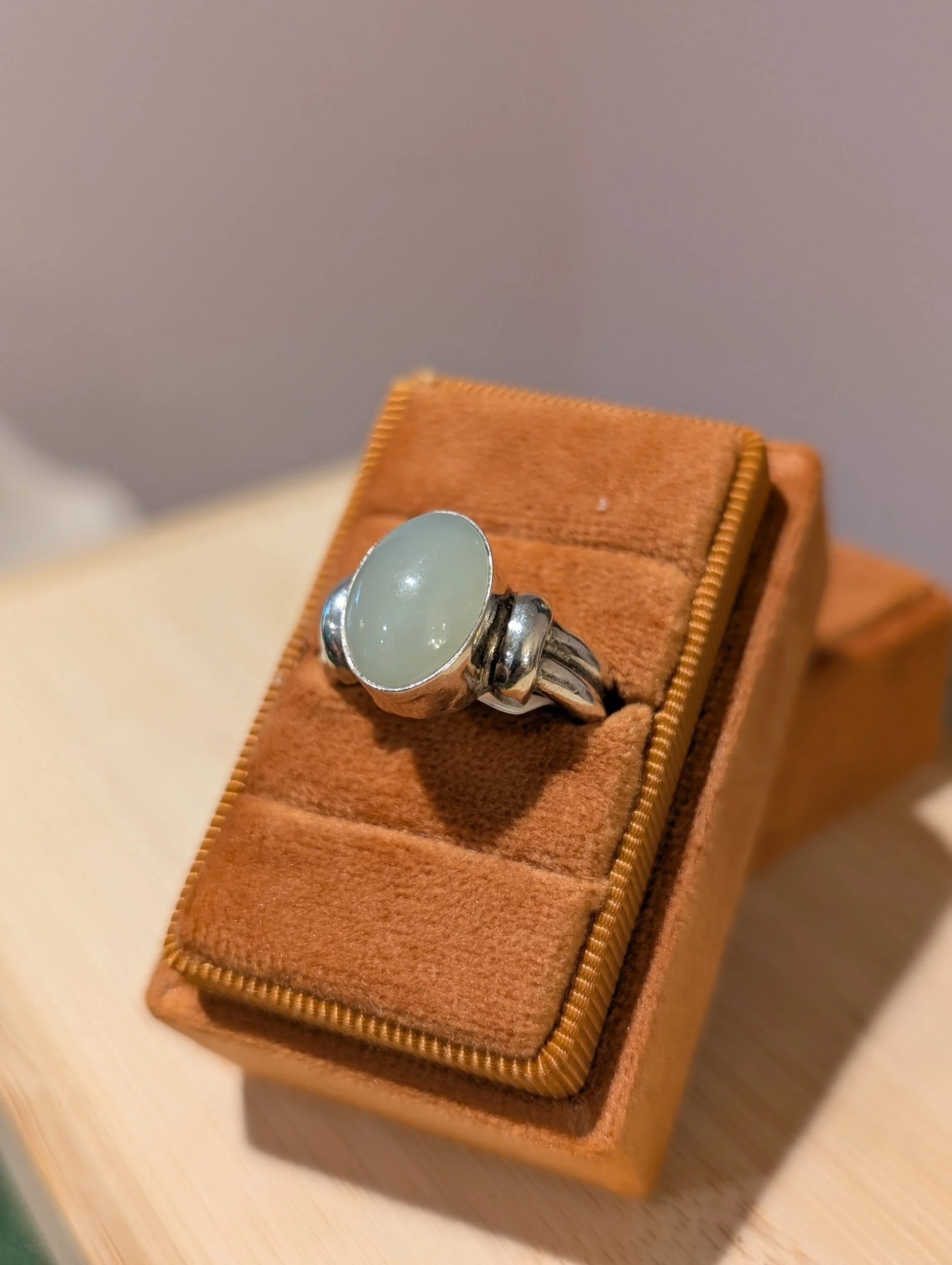 Vintage Oval Jade Sterling Silver Ring | Size 6