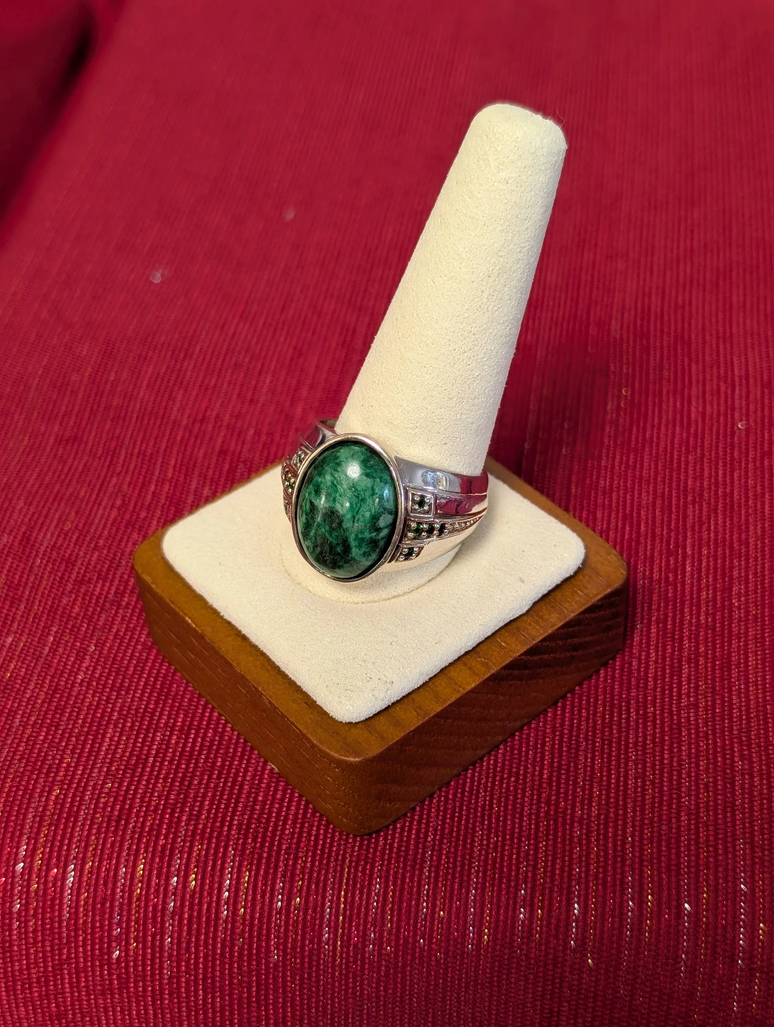 MalachitePeridotMensRing1.jpg